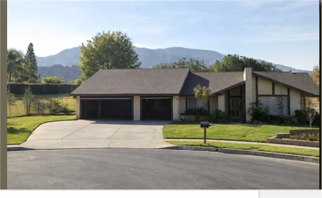 2072 Carmel Cir