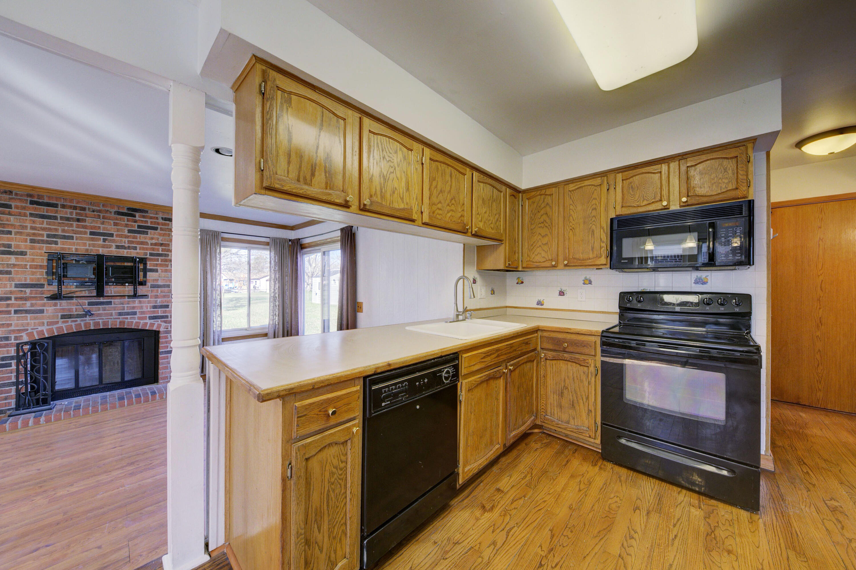 1200 Hampshire Drive