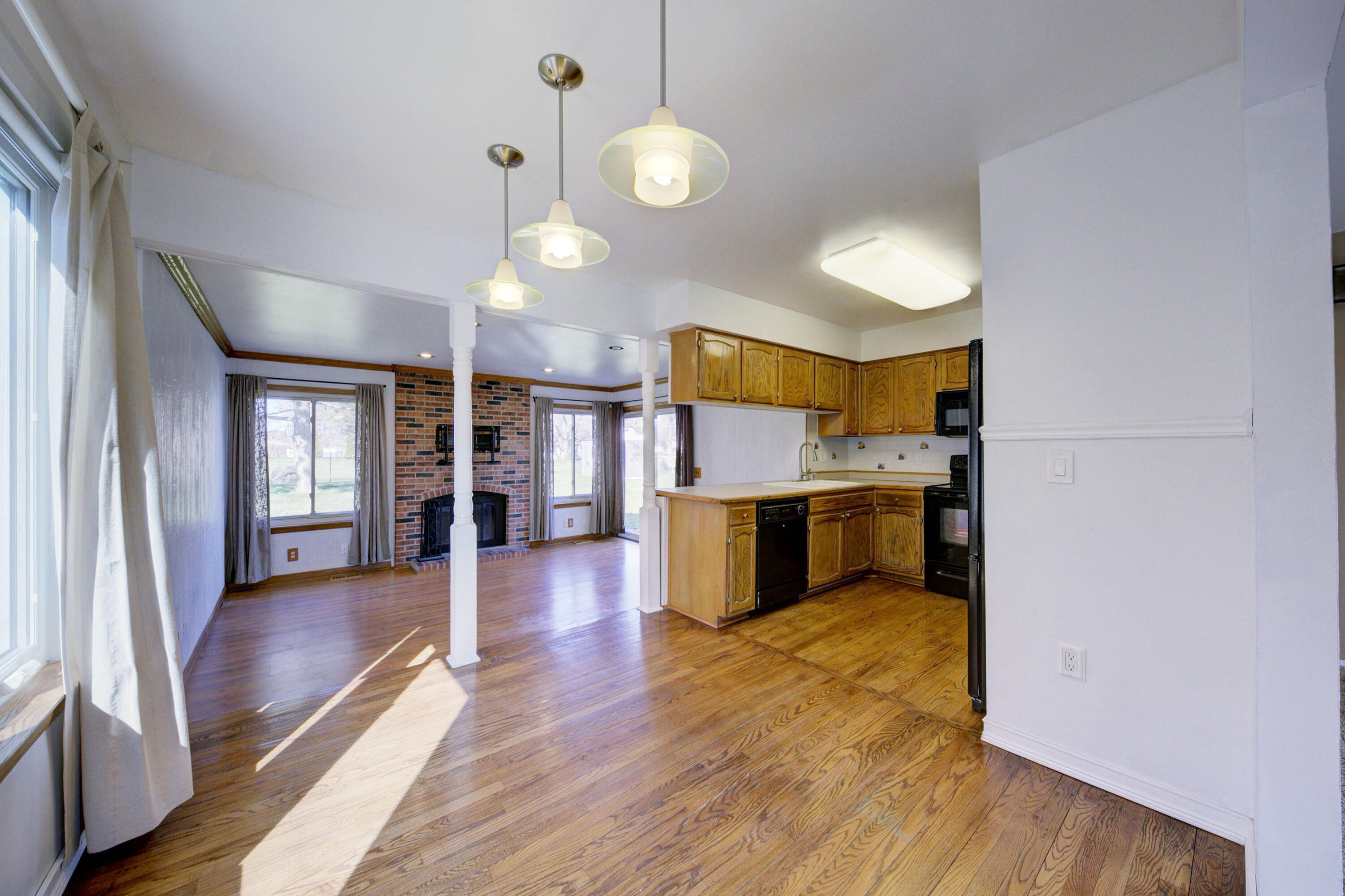 1200 Hampshire Drive
