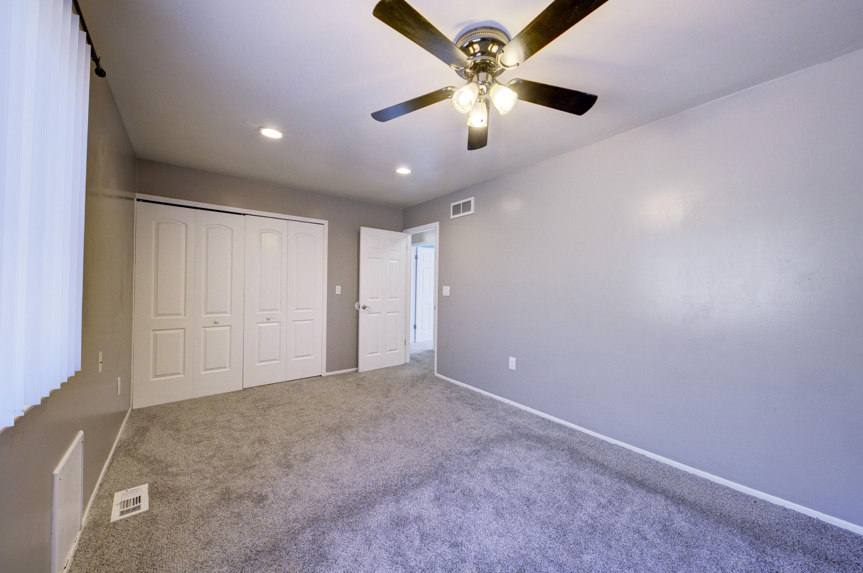 1200 Hampshire Drive
