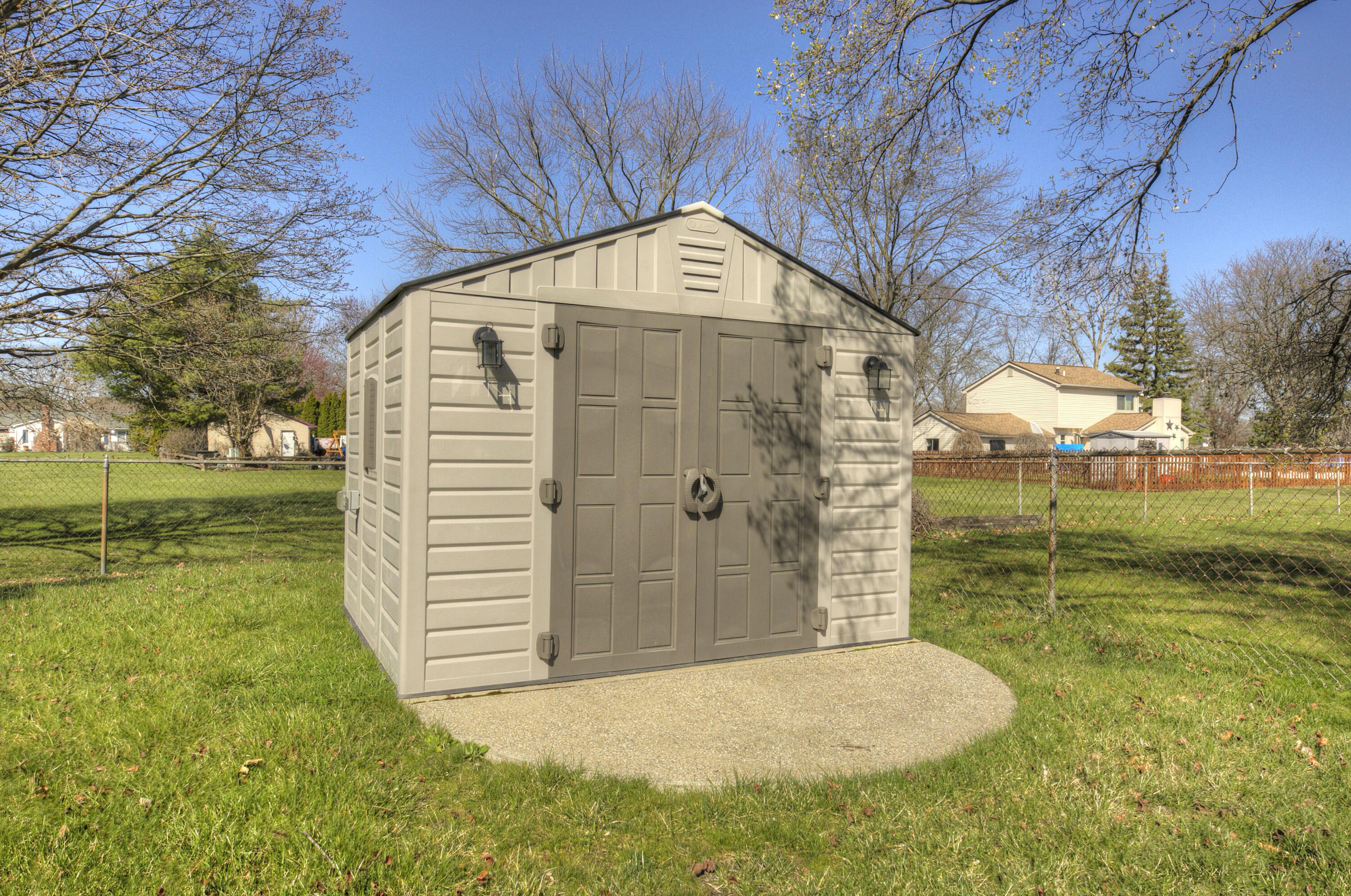 1200 Hampshire Drive