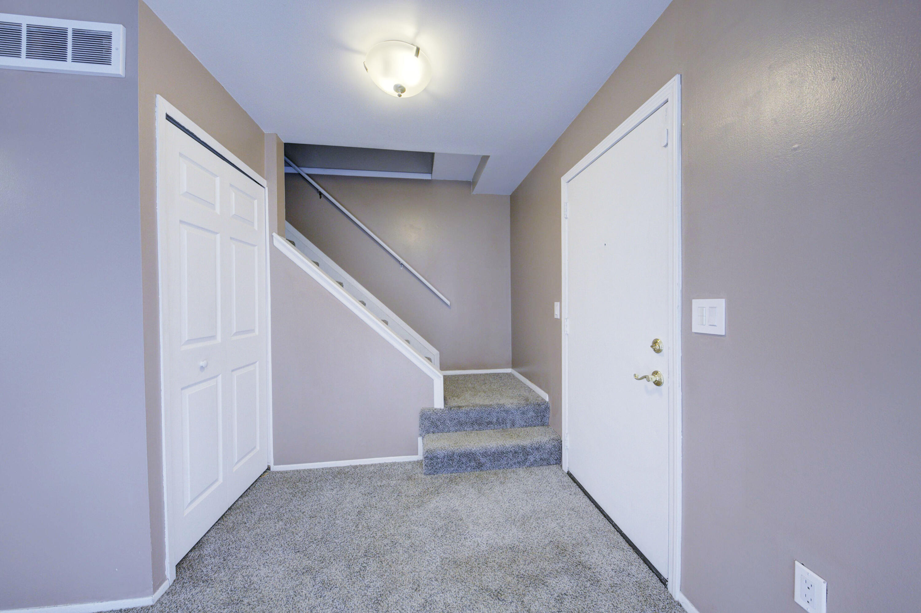 1200 Hampshire Drive