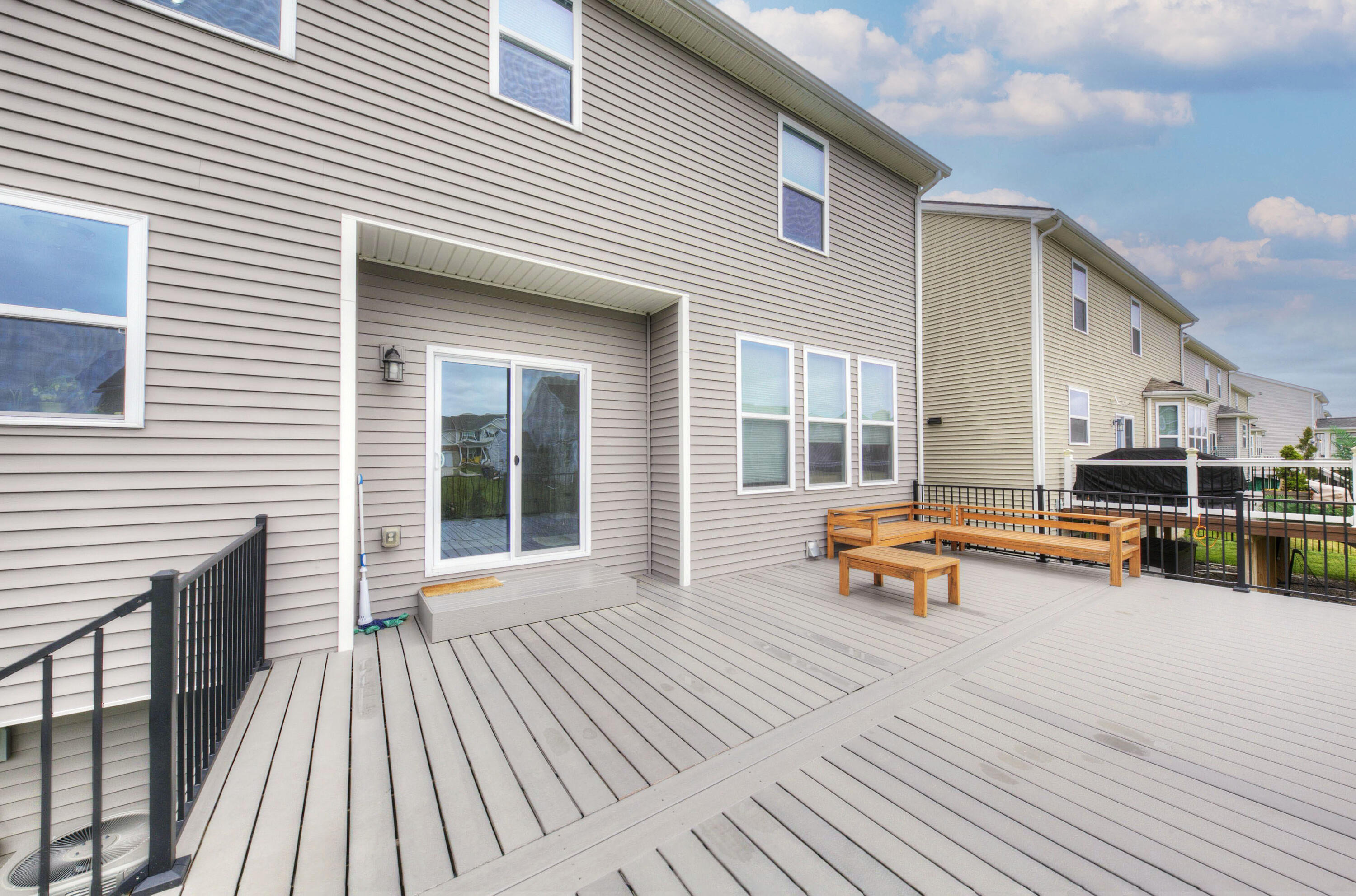 9118 White Tail Court