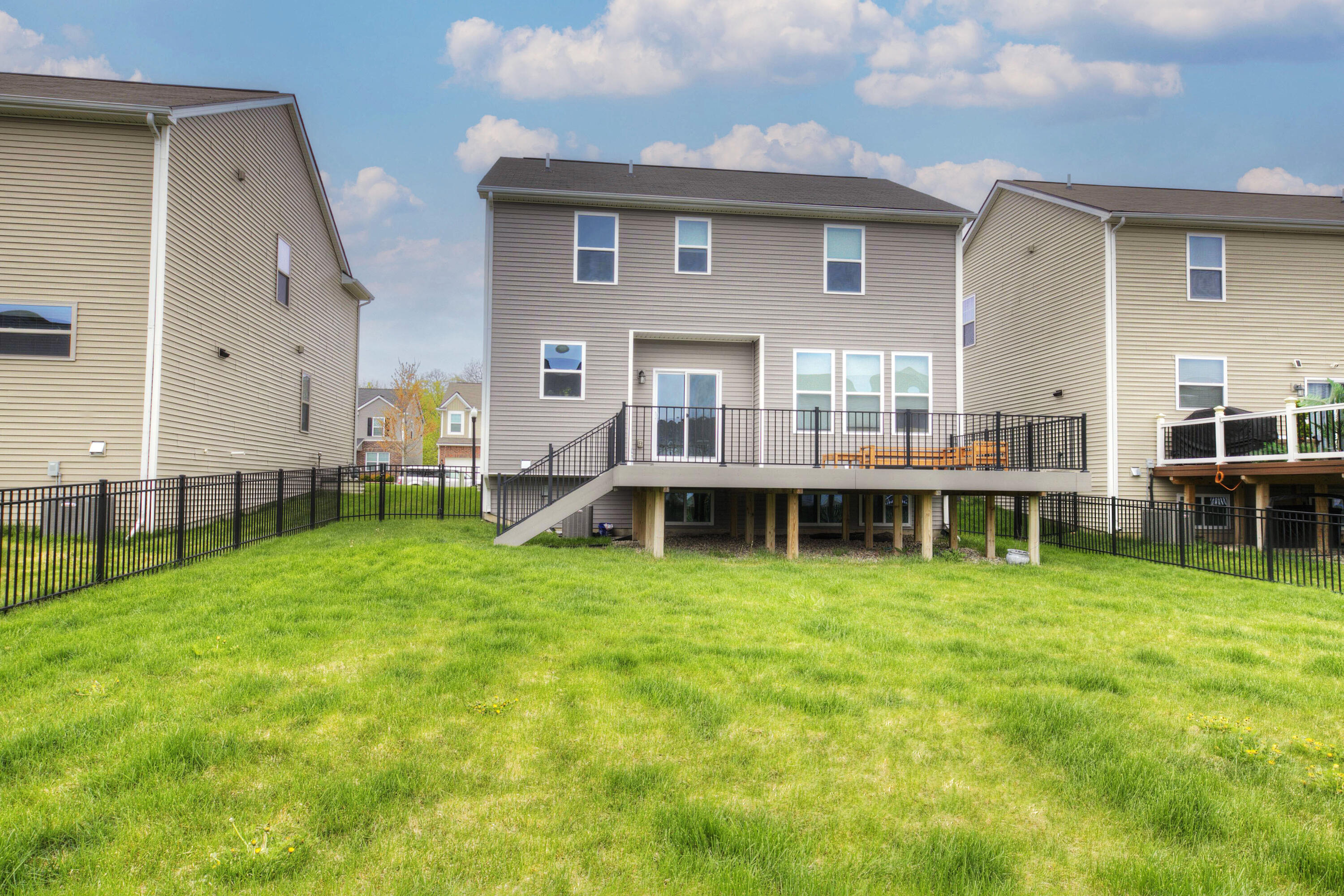 9118 White Tail Court