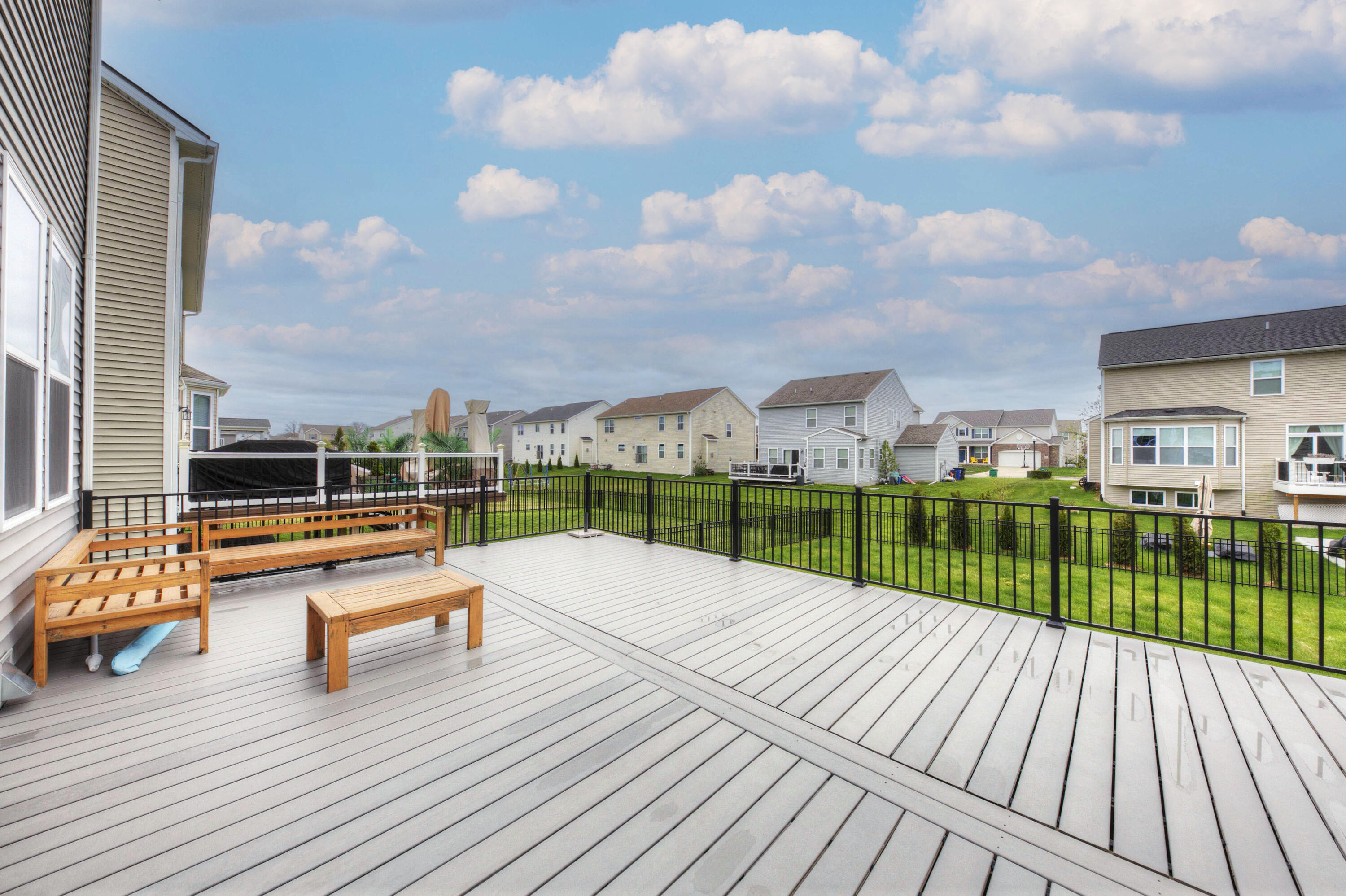 9118 White Tail Court