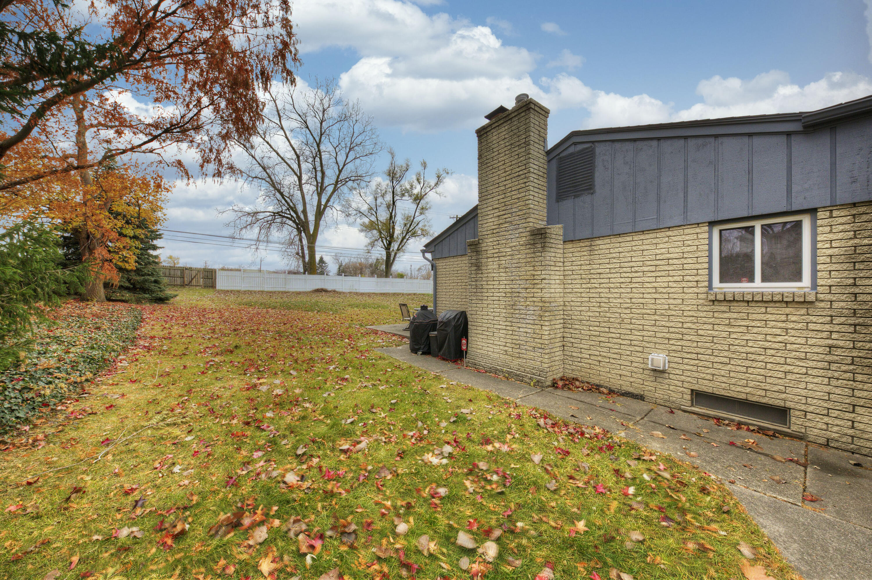 36989 Heatherton Drive