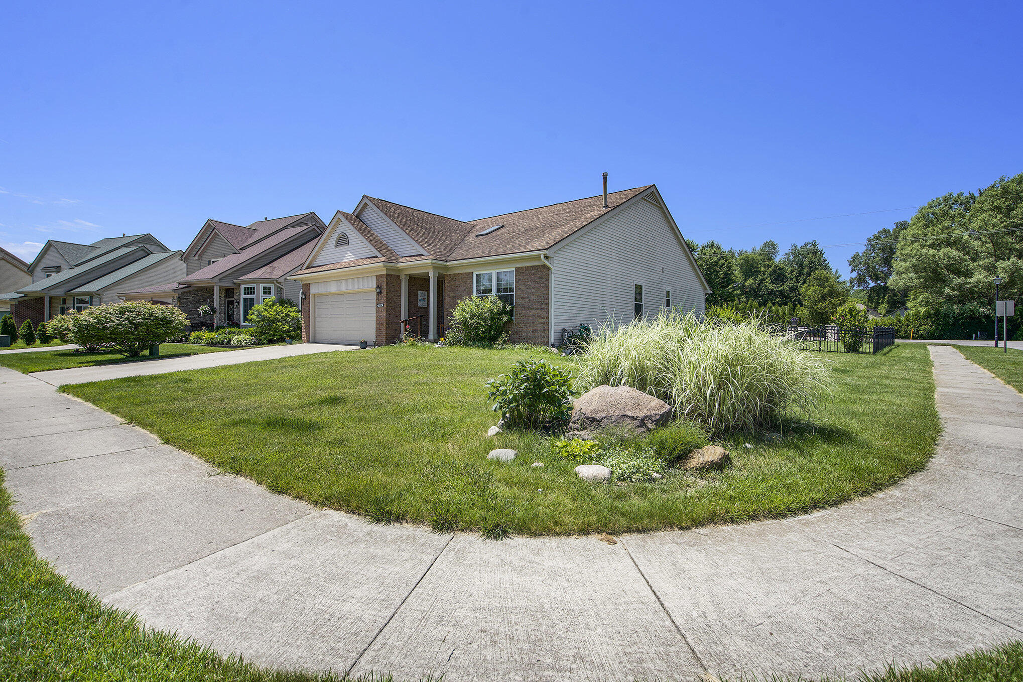 6604 W Summerdale Circle
