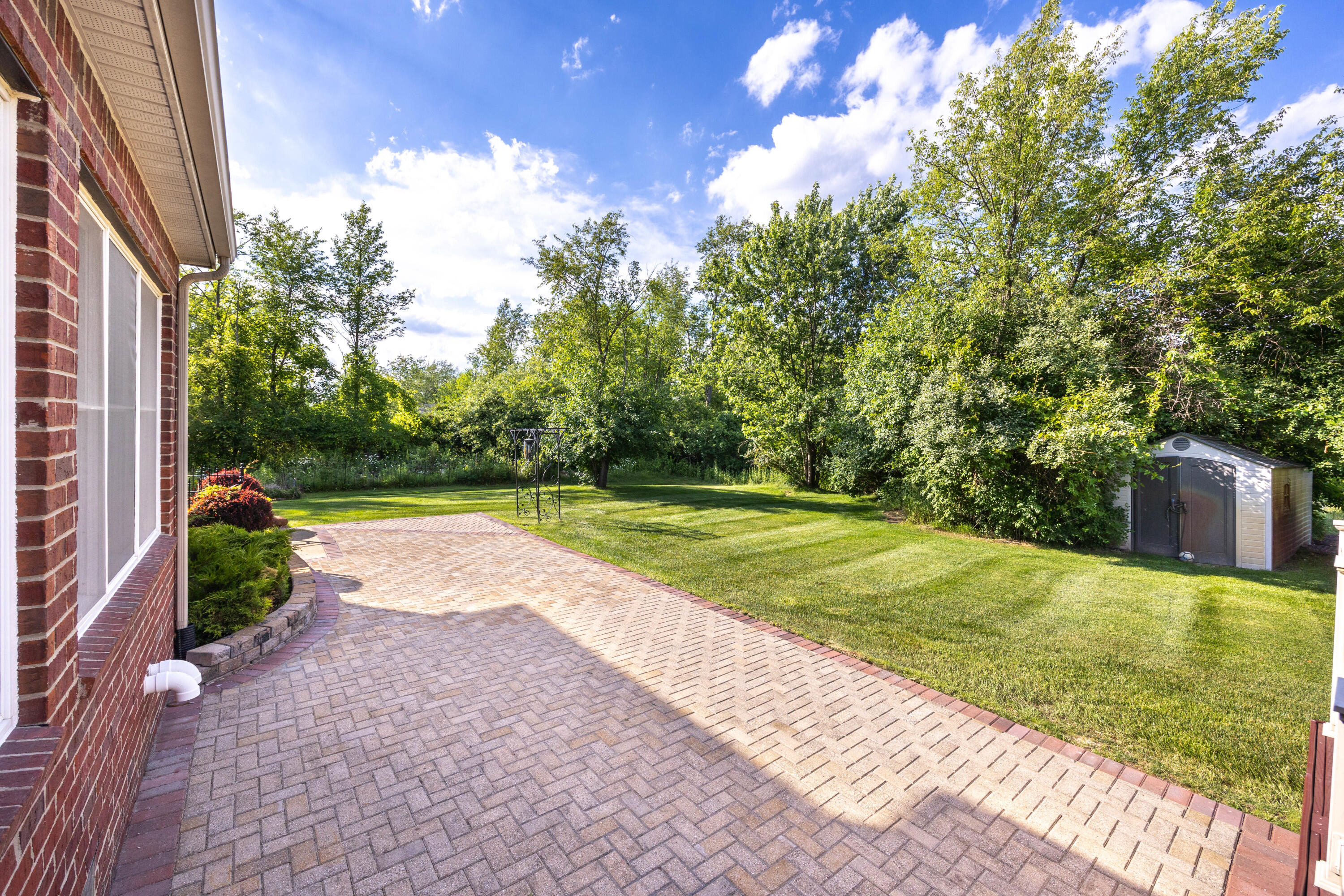 3552 Northbrooke Drive