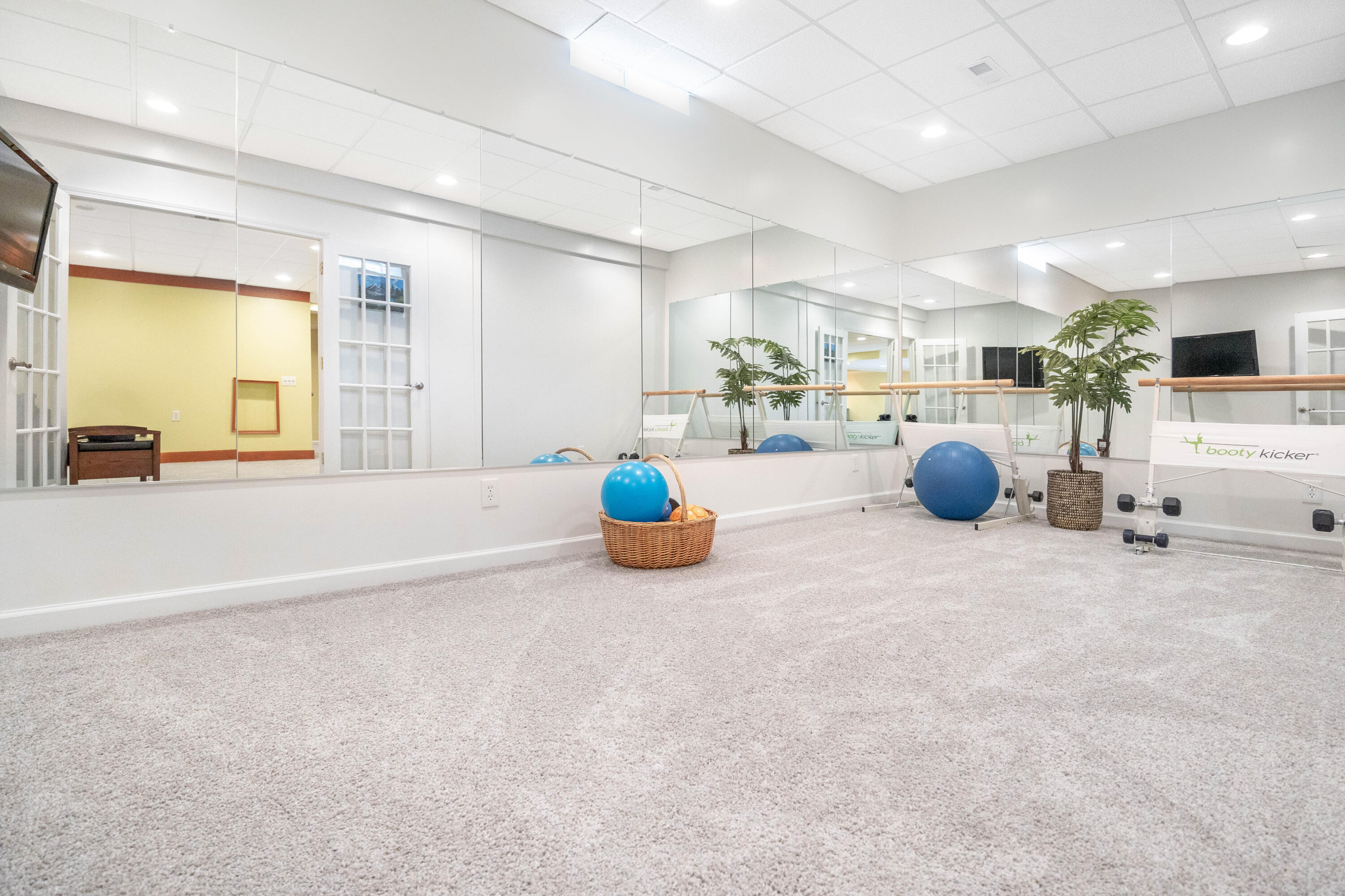 3552 Northbrooke Drive