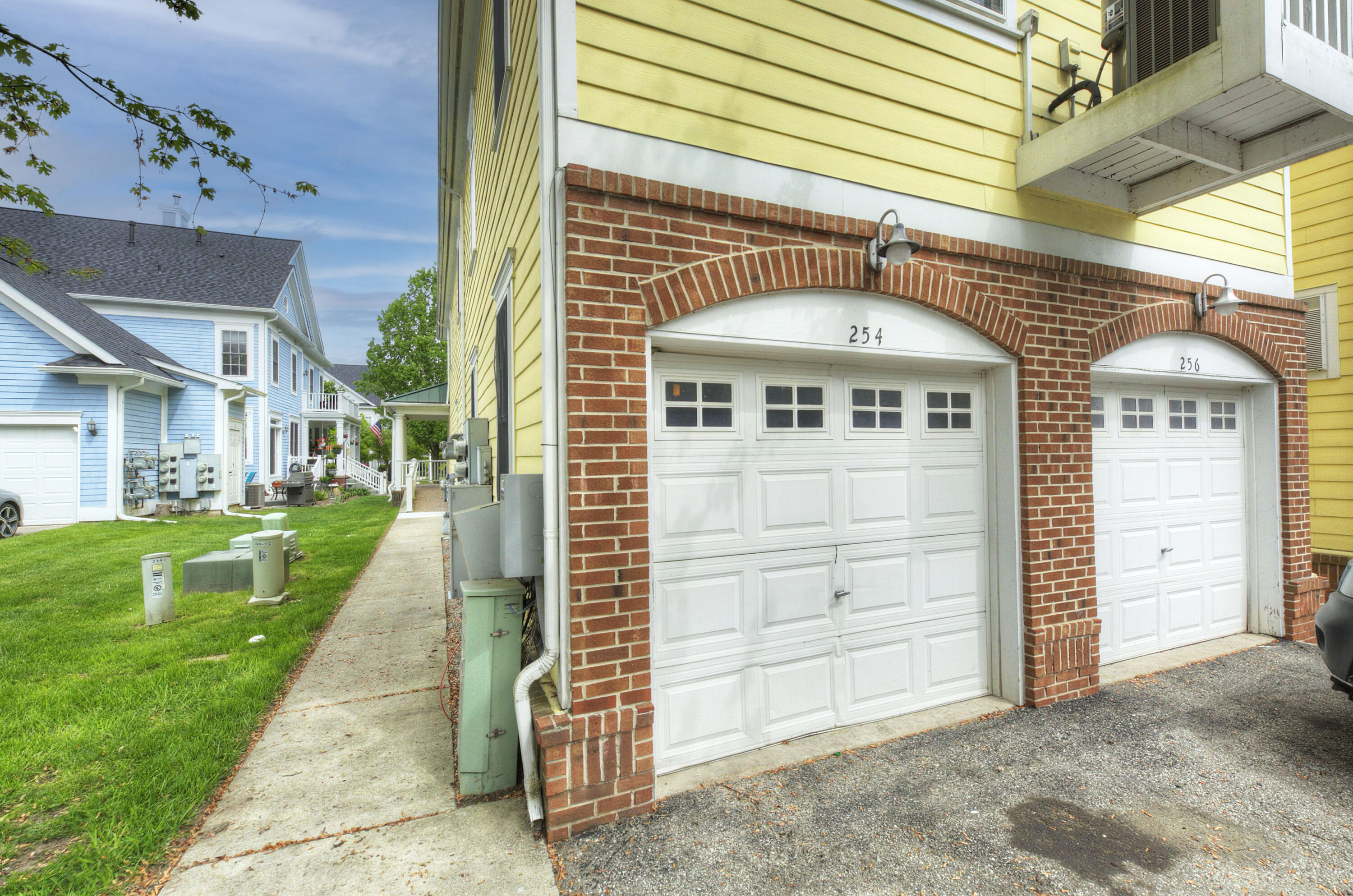 254 Constitution Street
