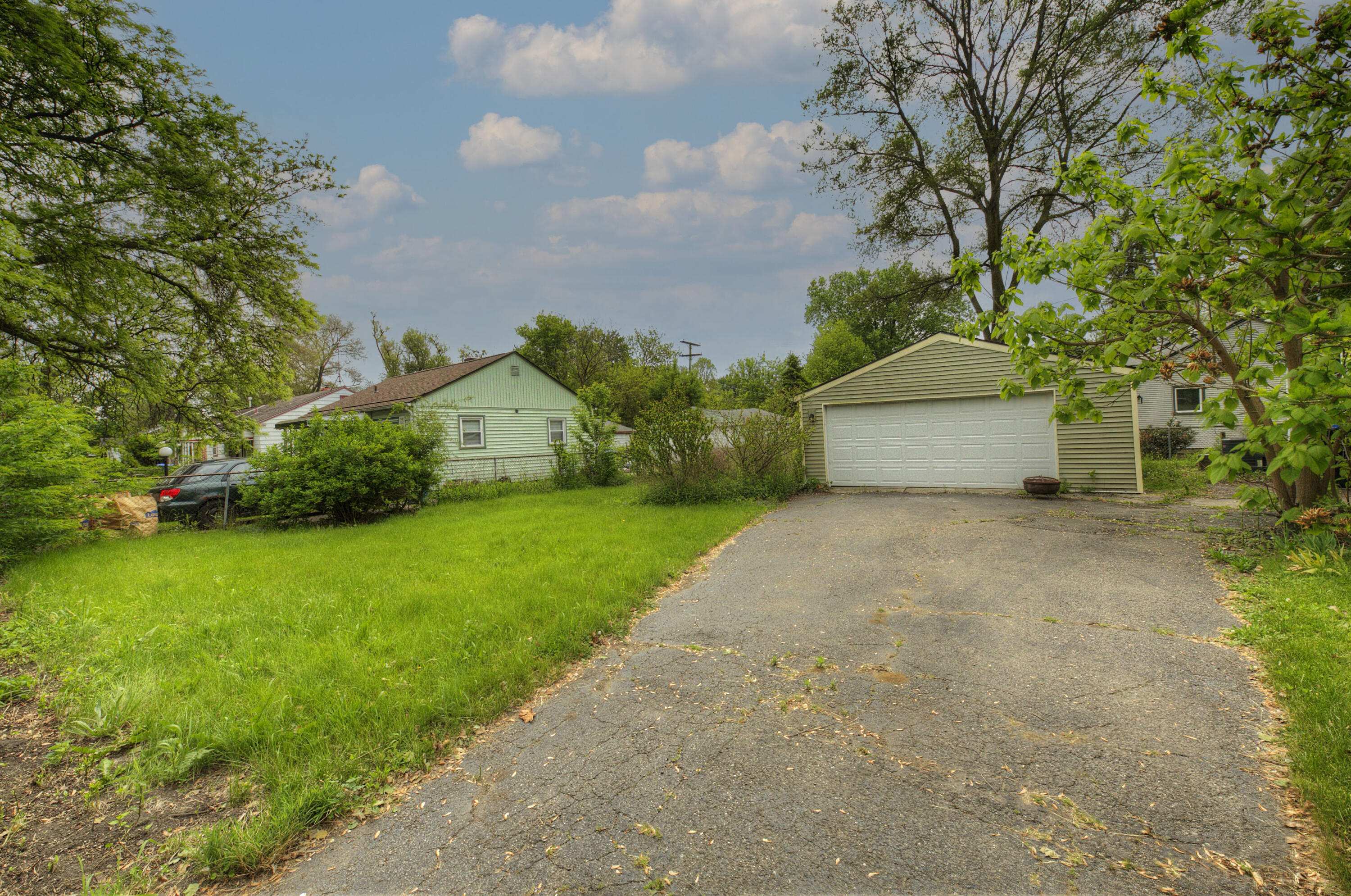 405 Ainsworth Circle
