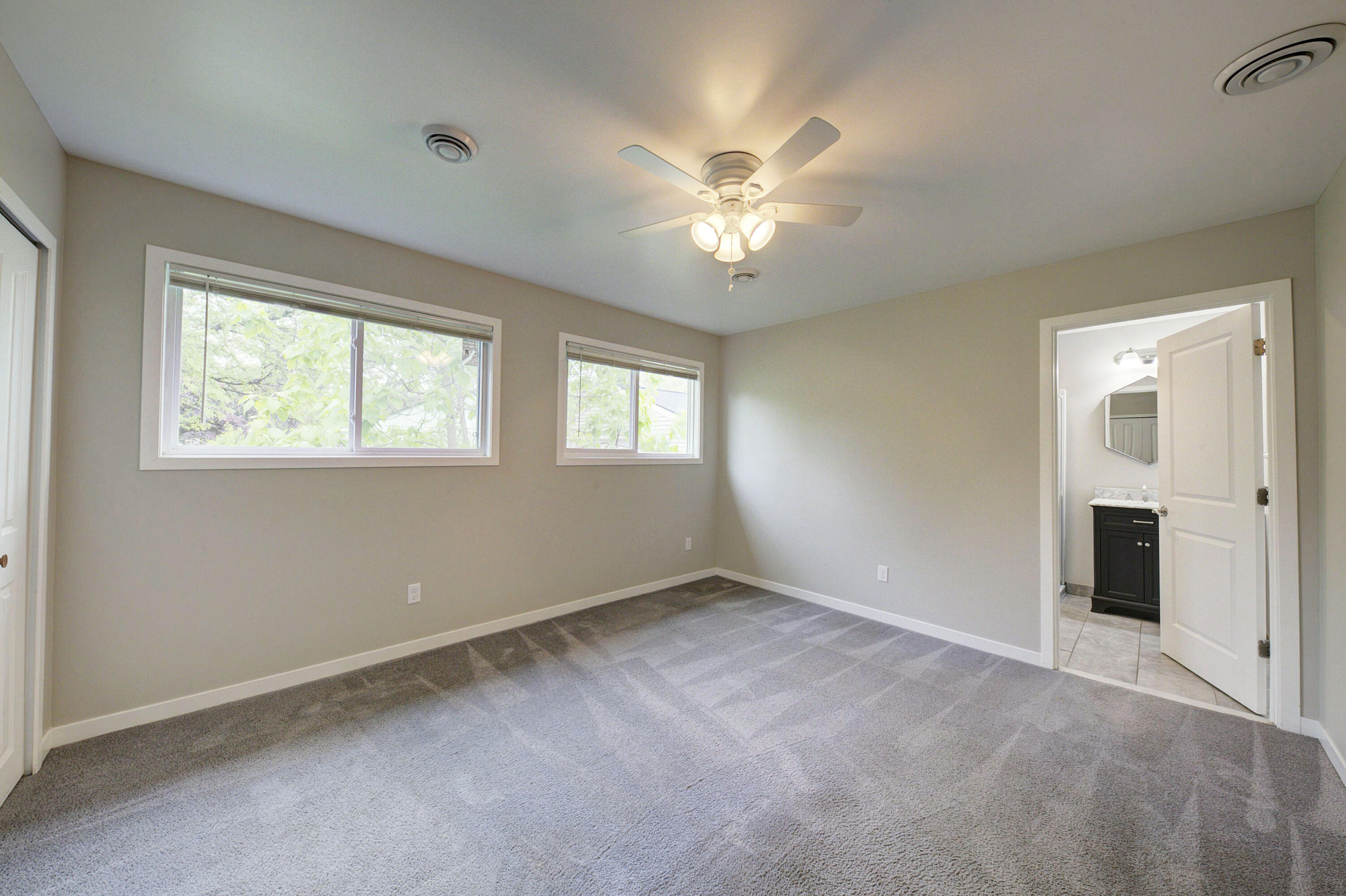 405 Ainsworth Circle