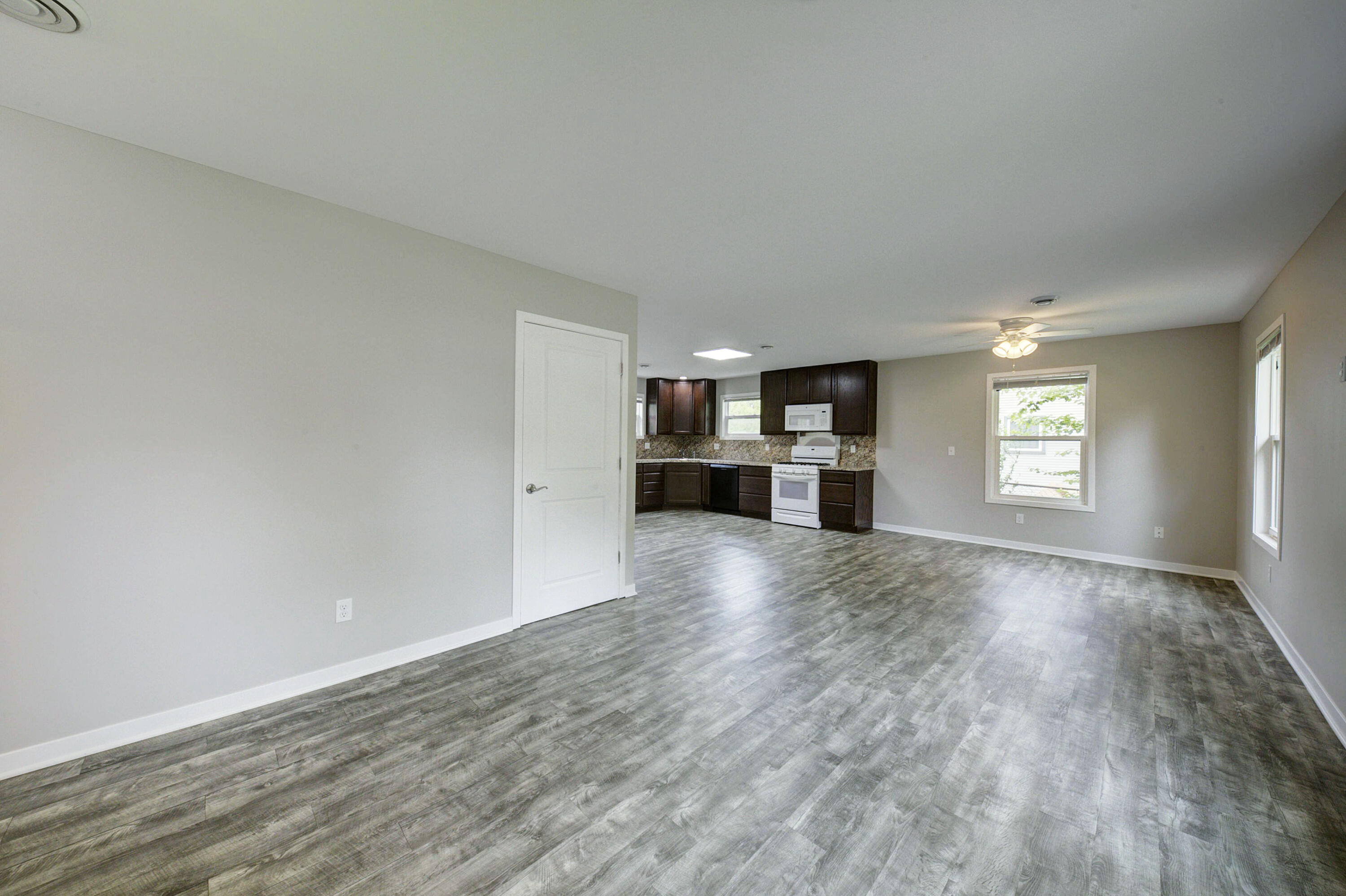 405 Ainsworth Circle