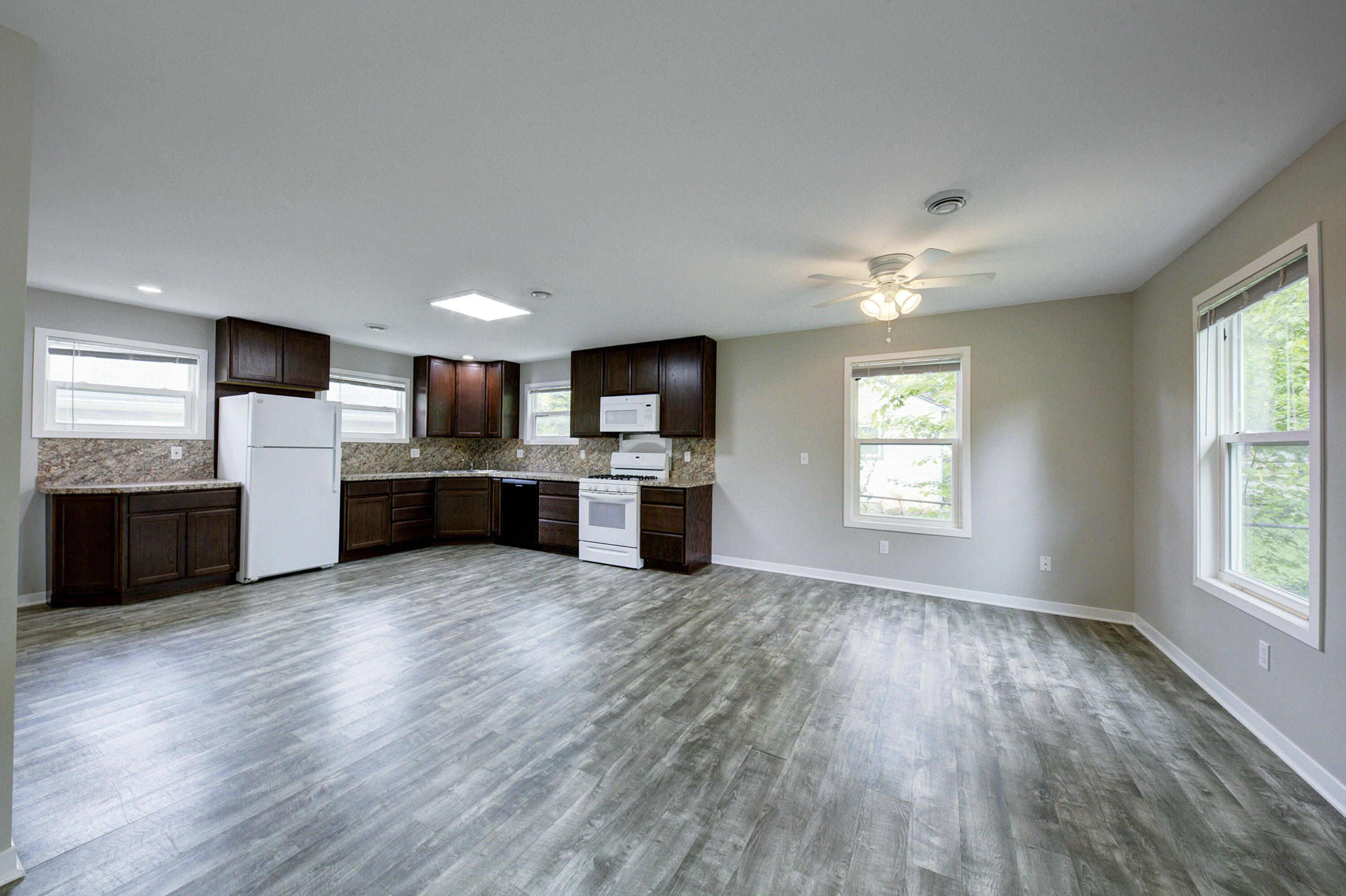 405 Ainsworth Circle