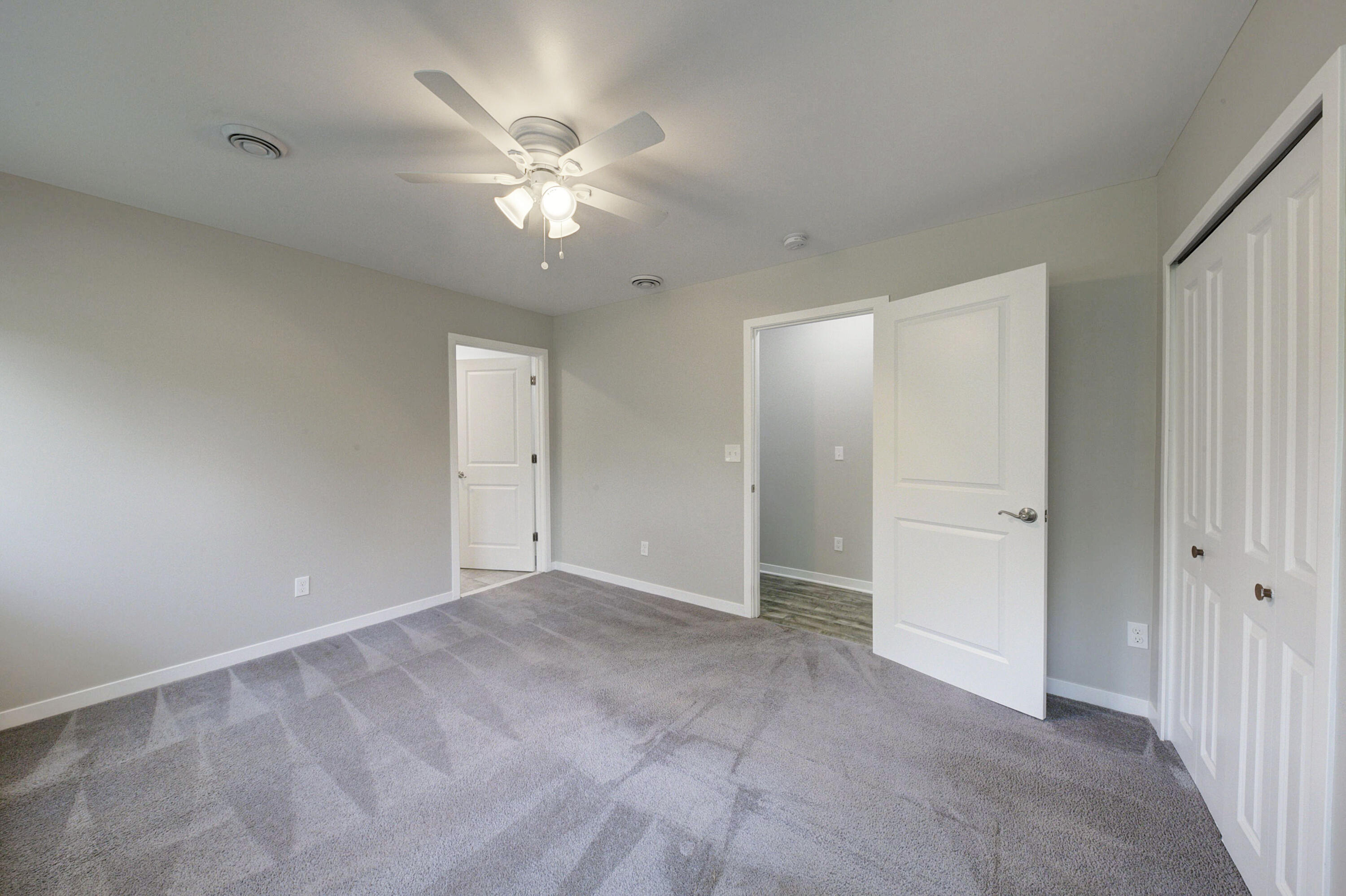 405 Ainsworth Circle