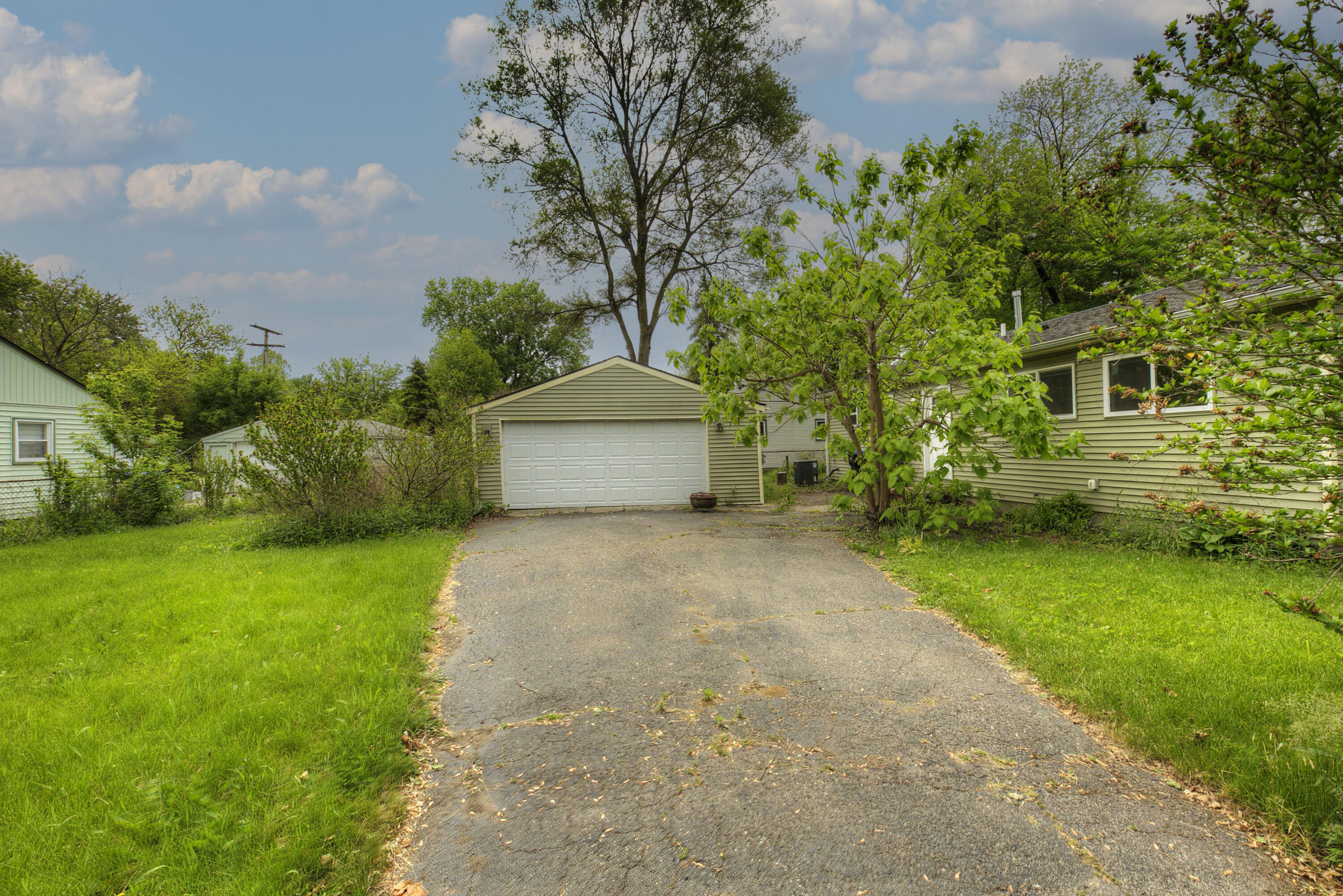 405 Ainsworth Circle