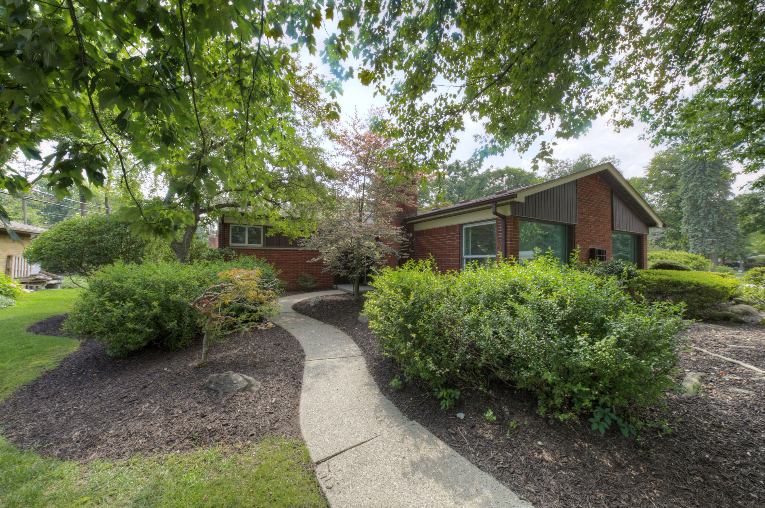 16226 Southampton Court