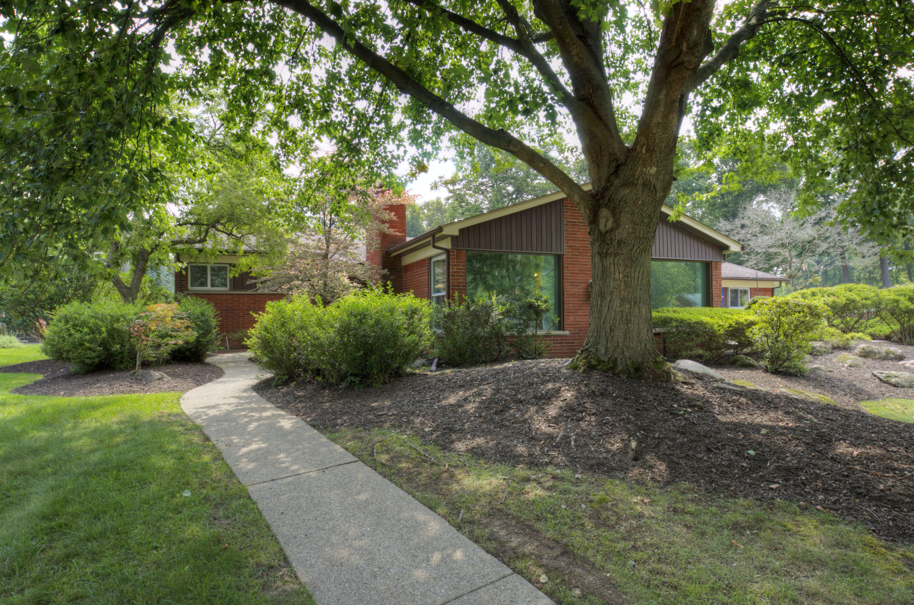 16226 Southampton Court
