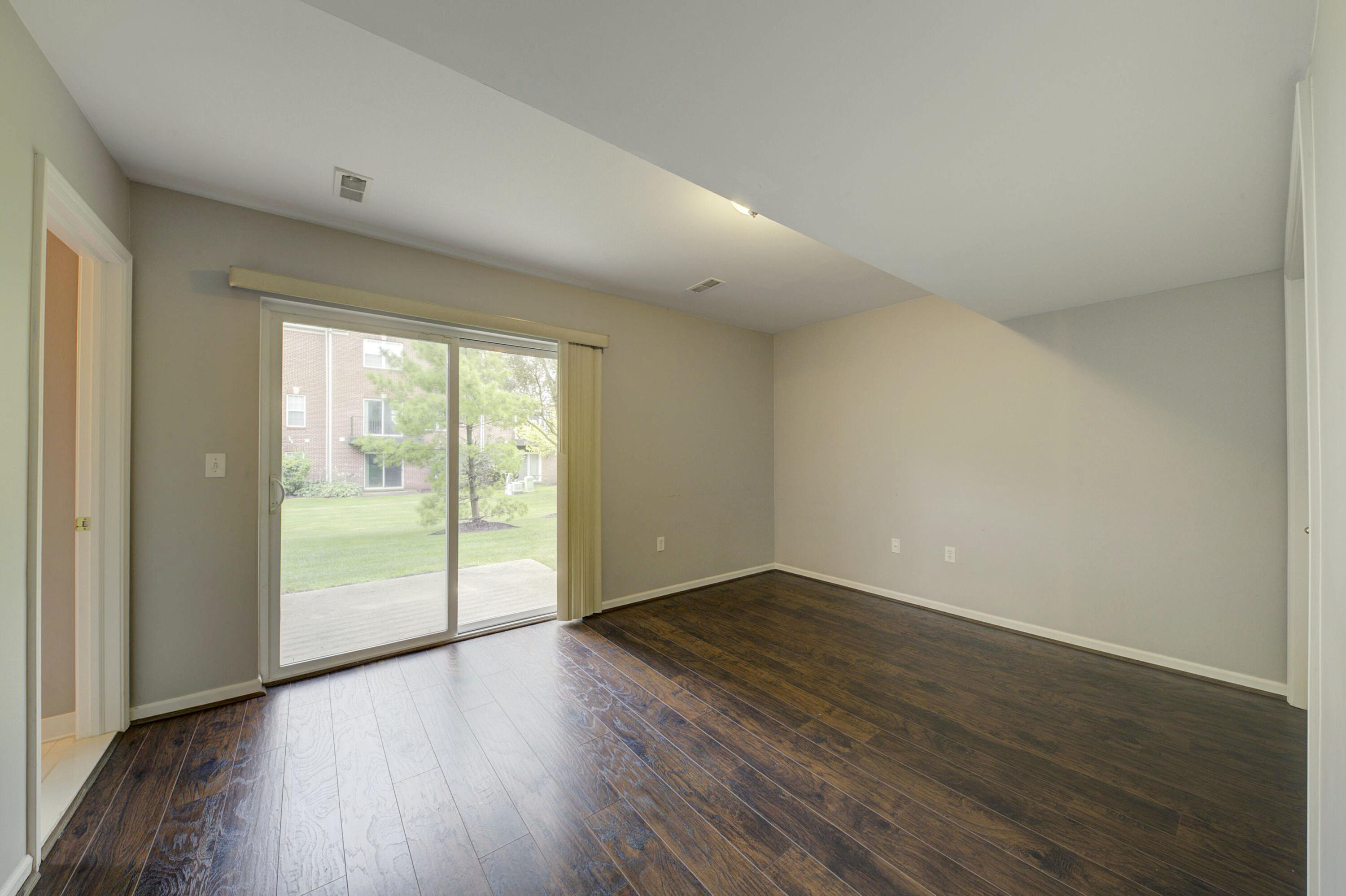 43765 Sweet Cherry Lane