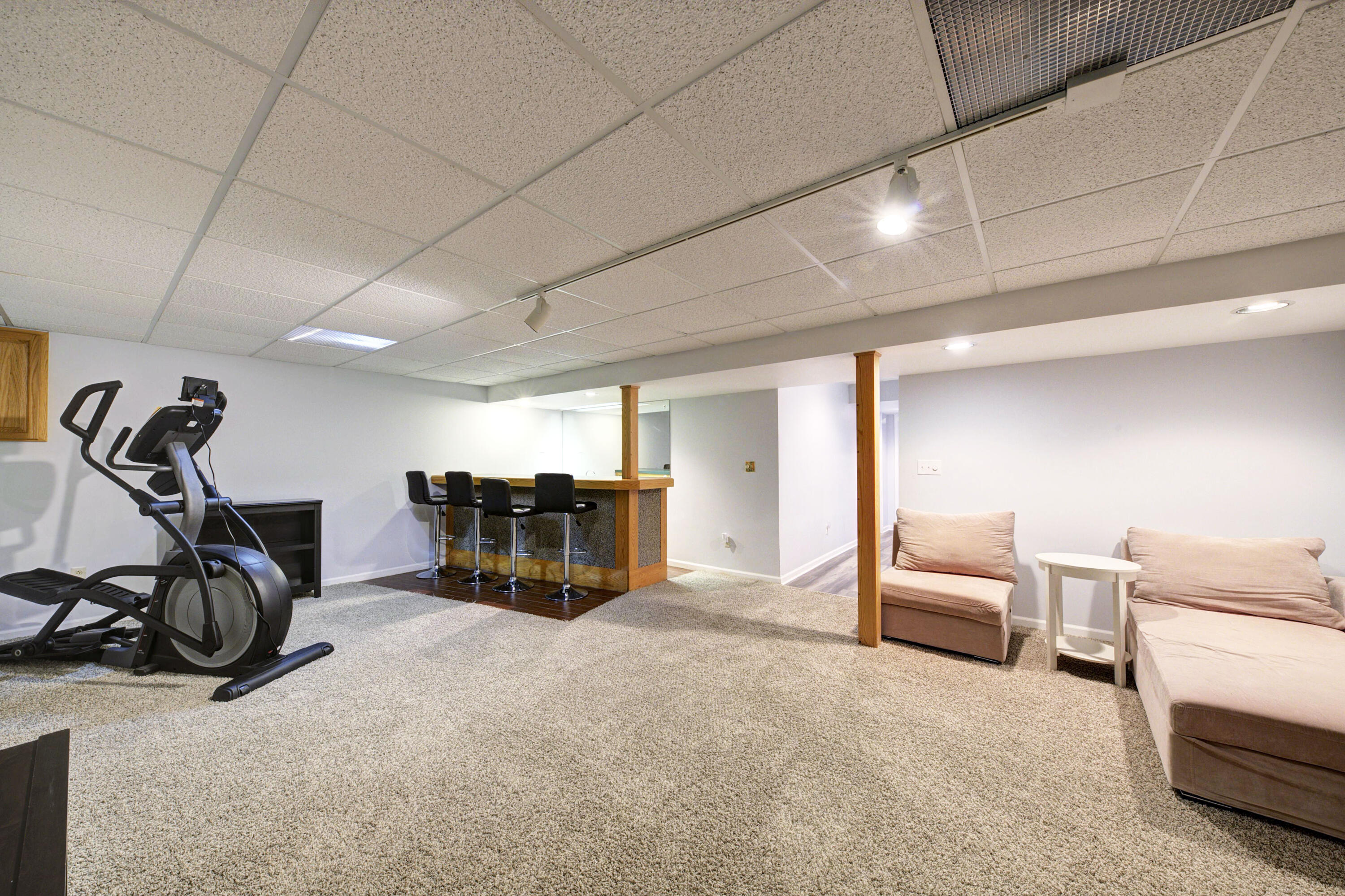 1202 Concord Court, 67