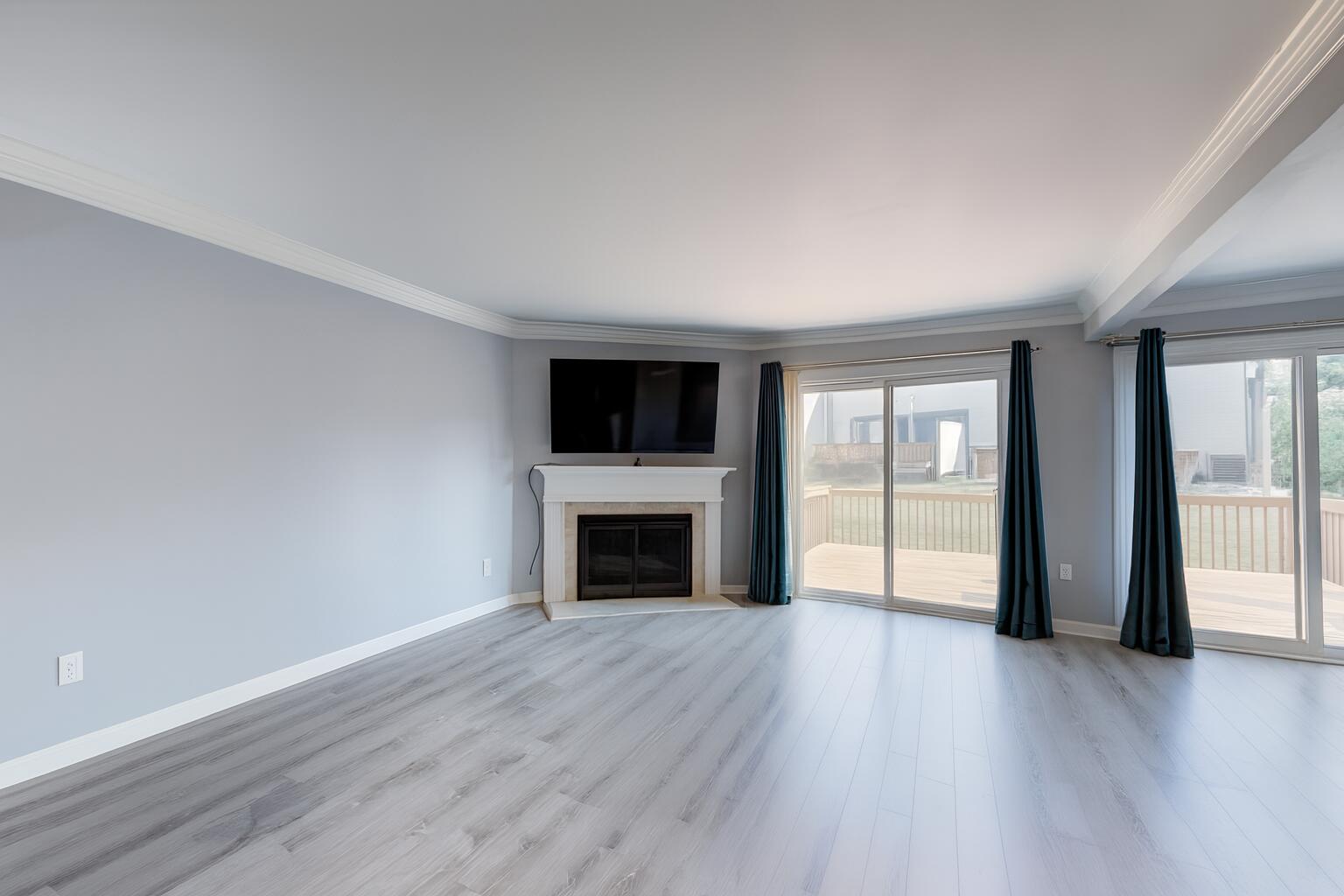 1202 Concord Court, 67