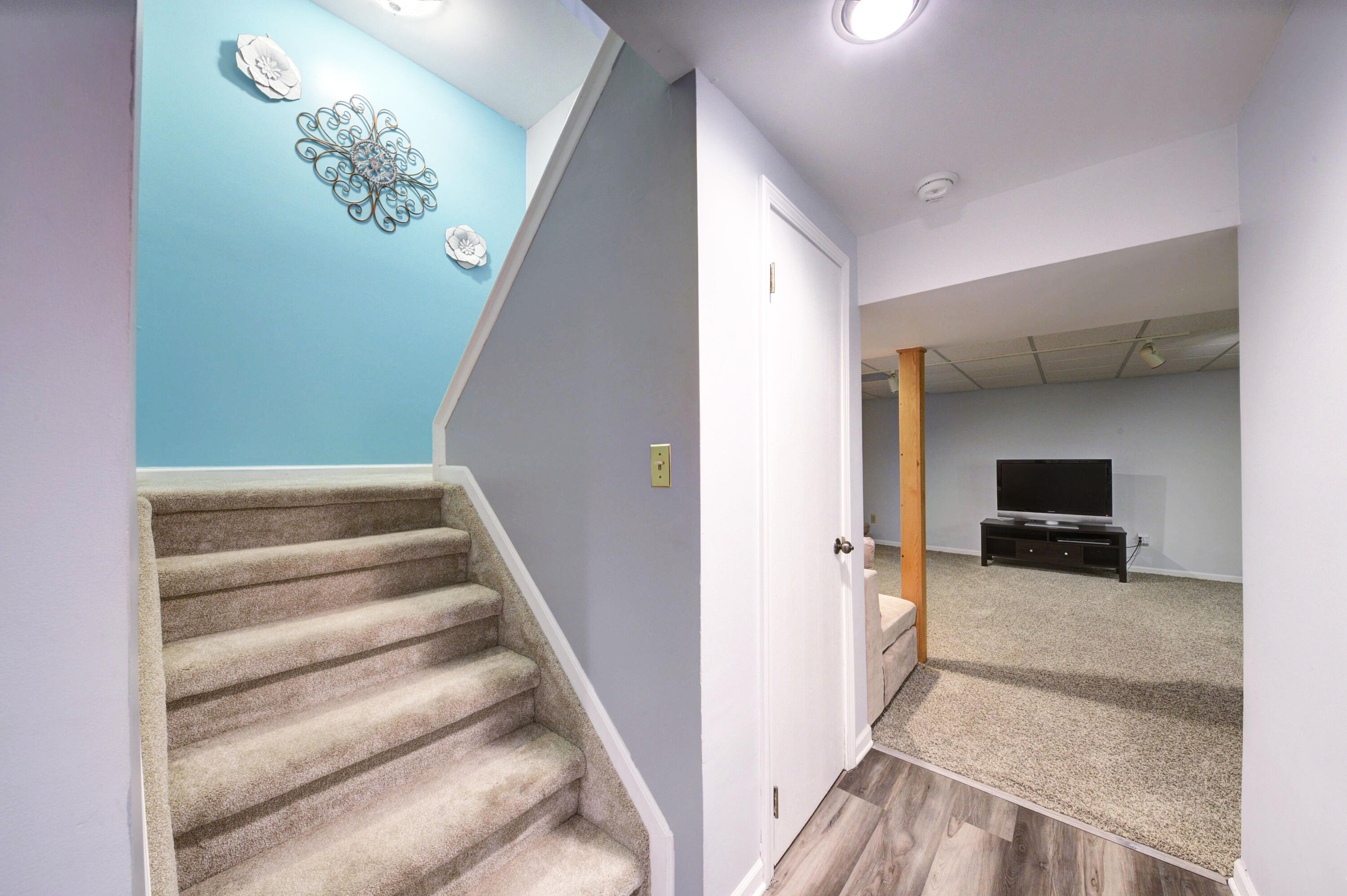 1202 Concord Court, 67