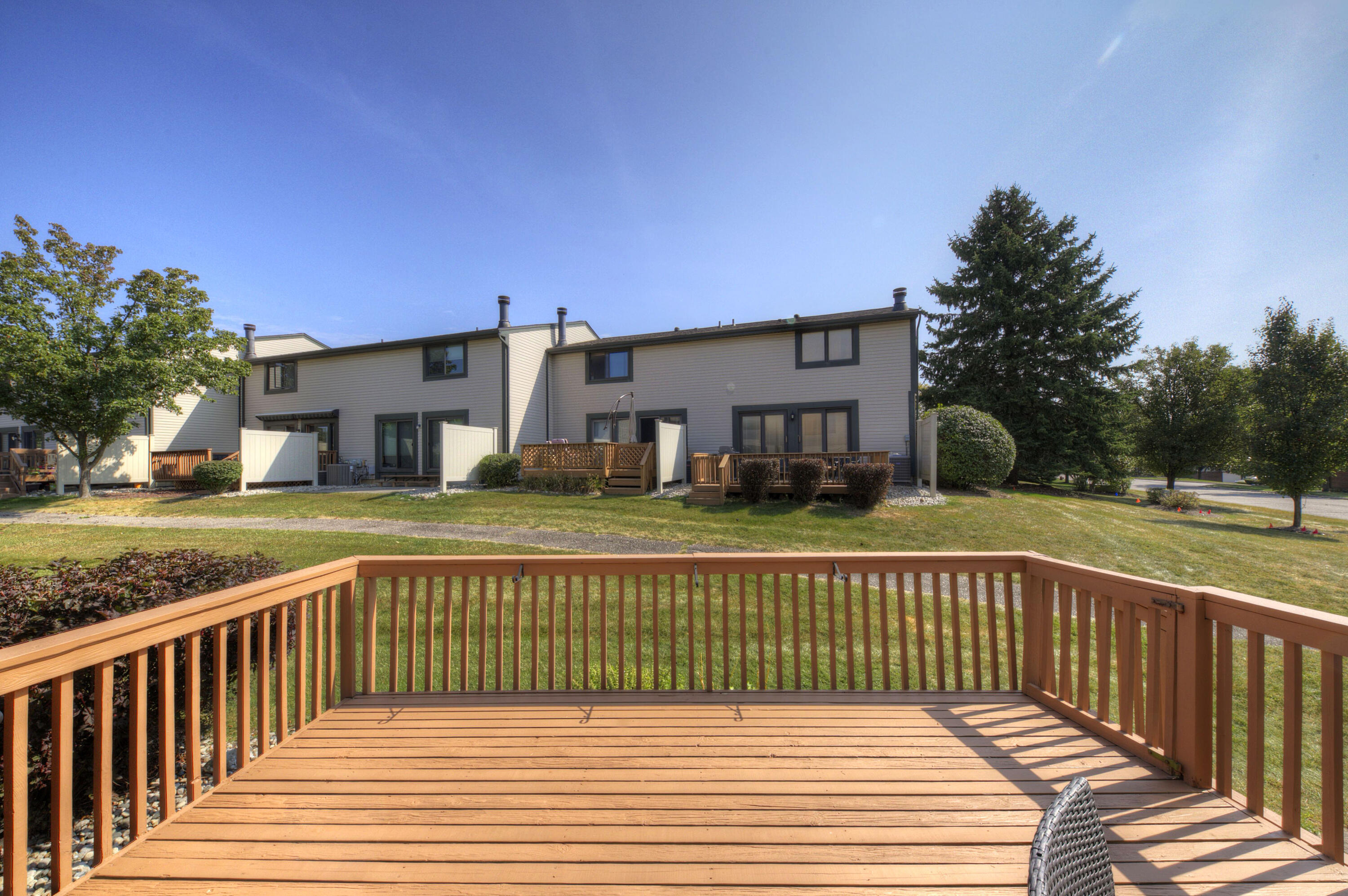 1202 Concord Court, 67