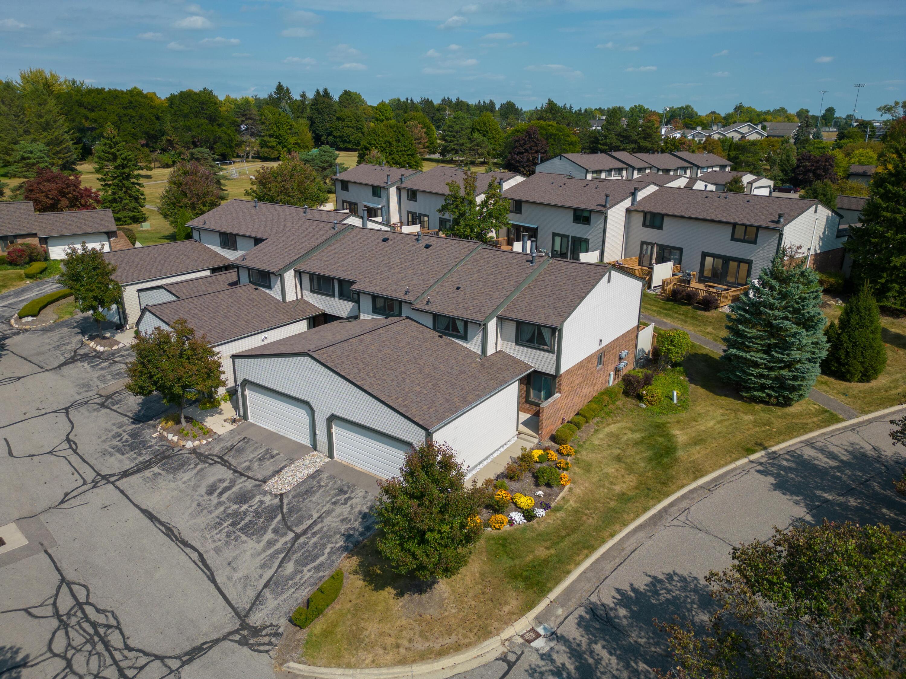 1202 Concord Court, 67