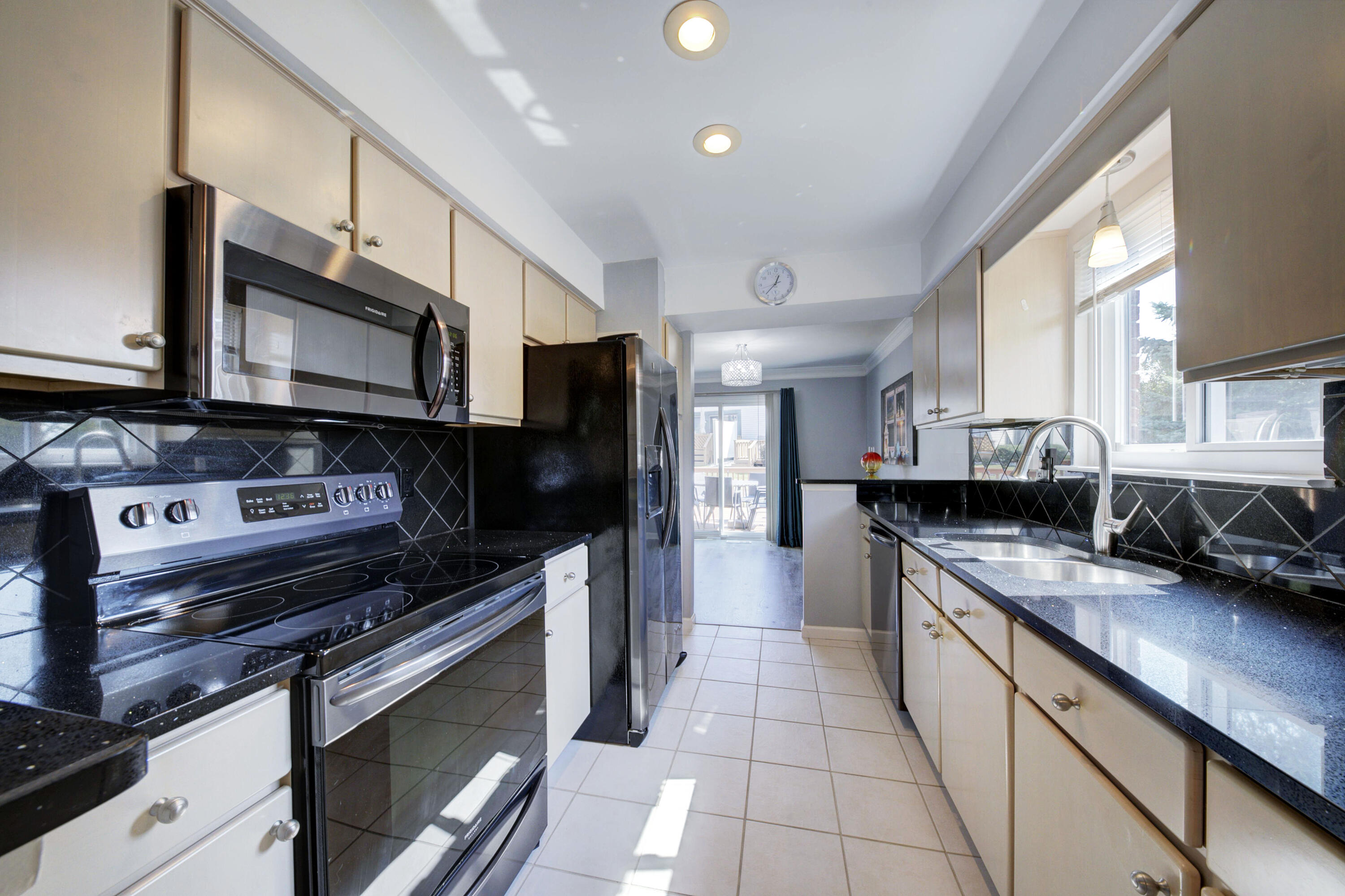 1202 Concord Court, 67