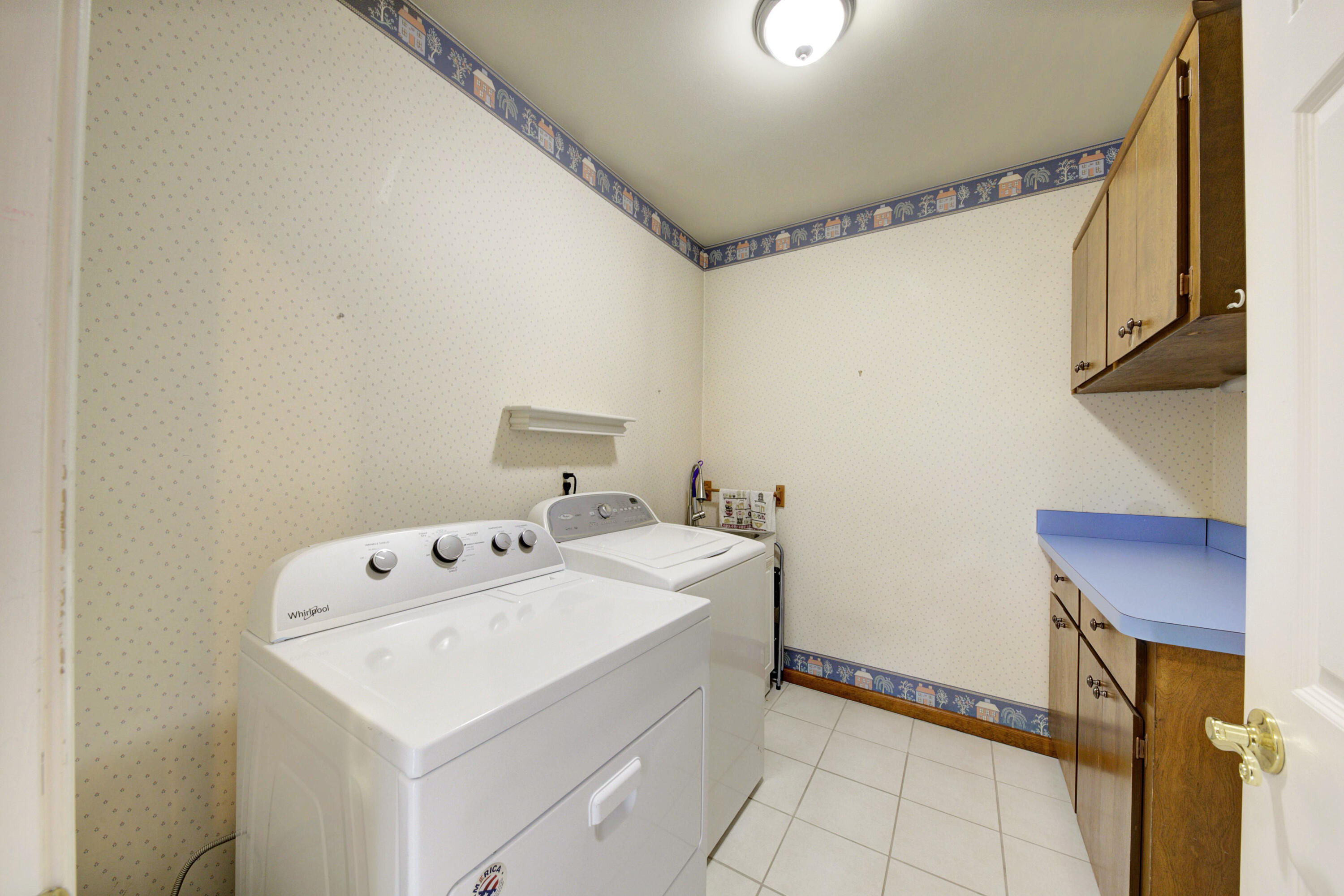 1202 Concord Court, 67
