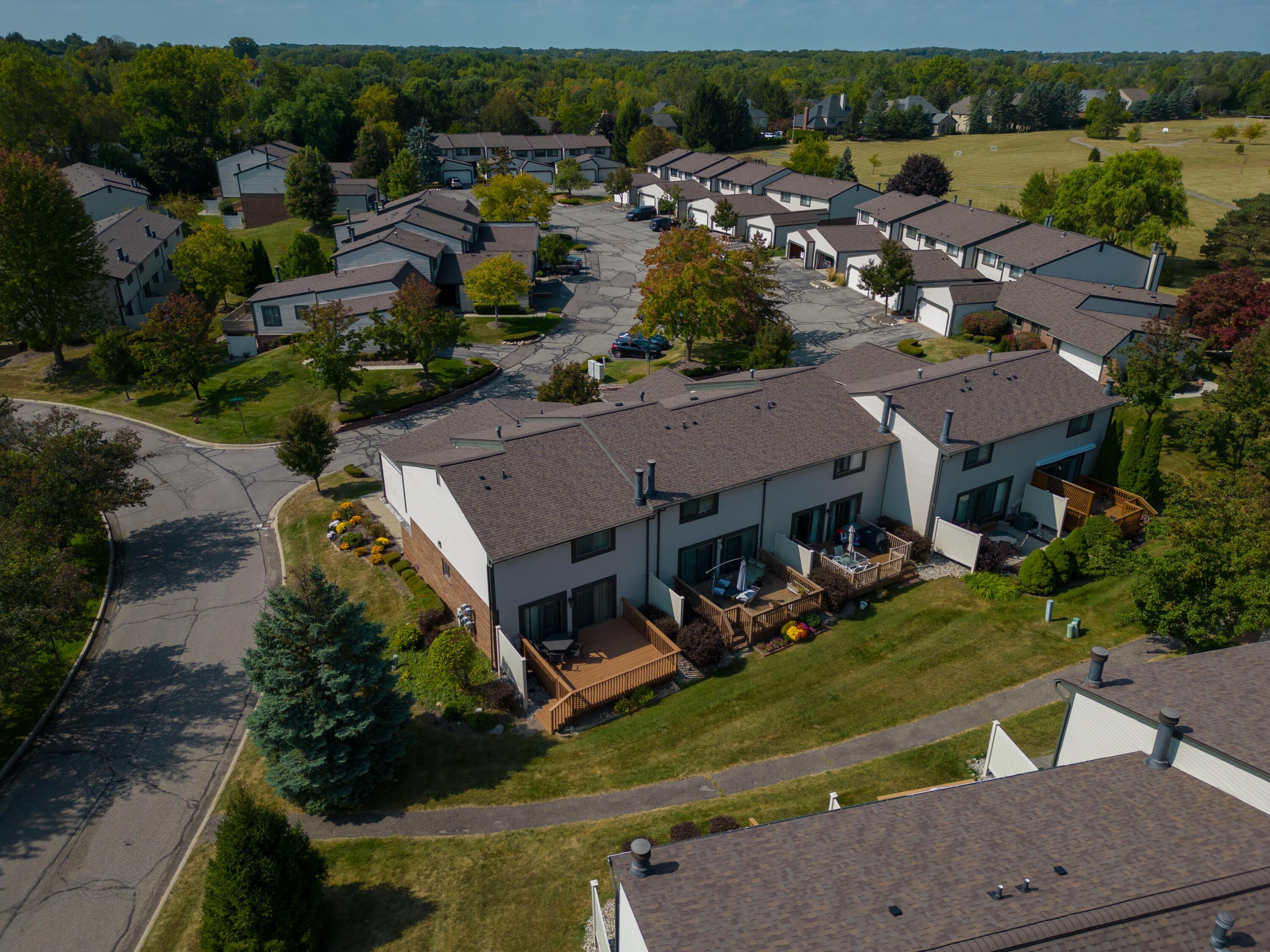 1202 Concord Court, 67