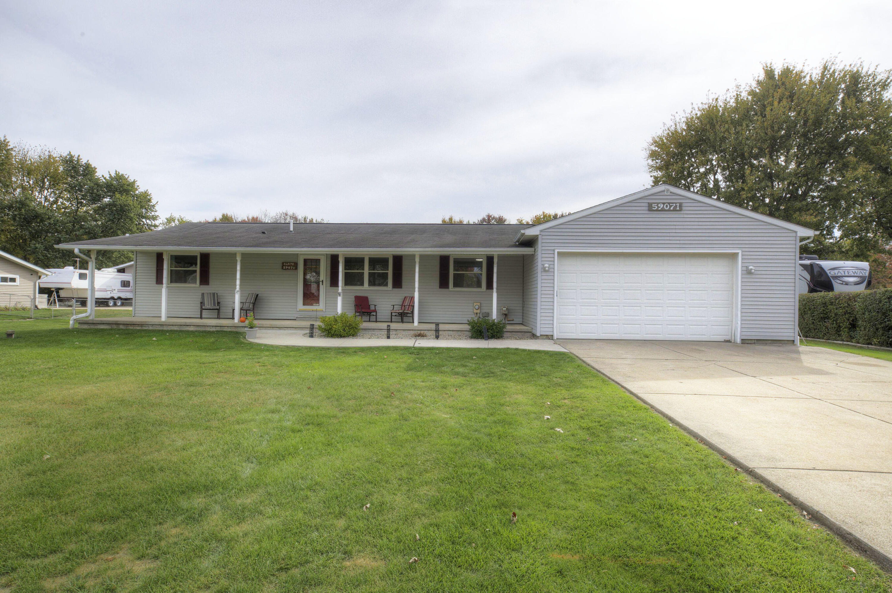 59071 Annah Drive, New Hudson