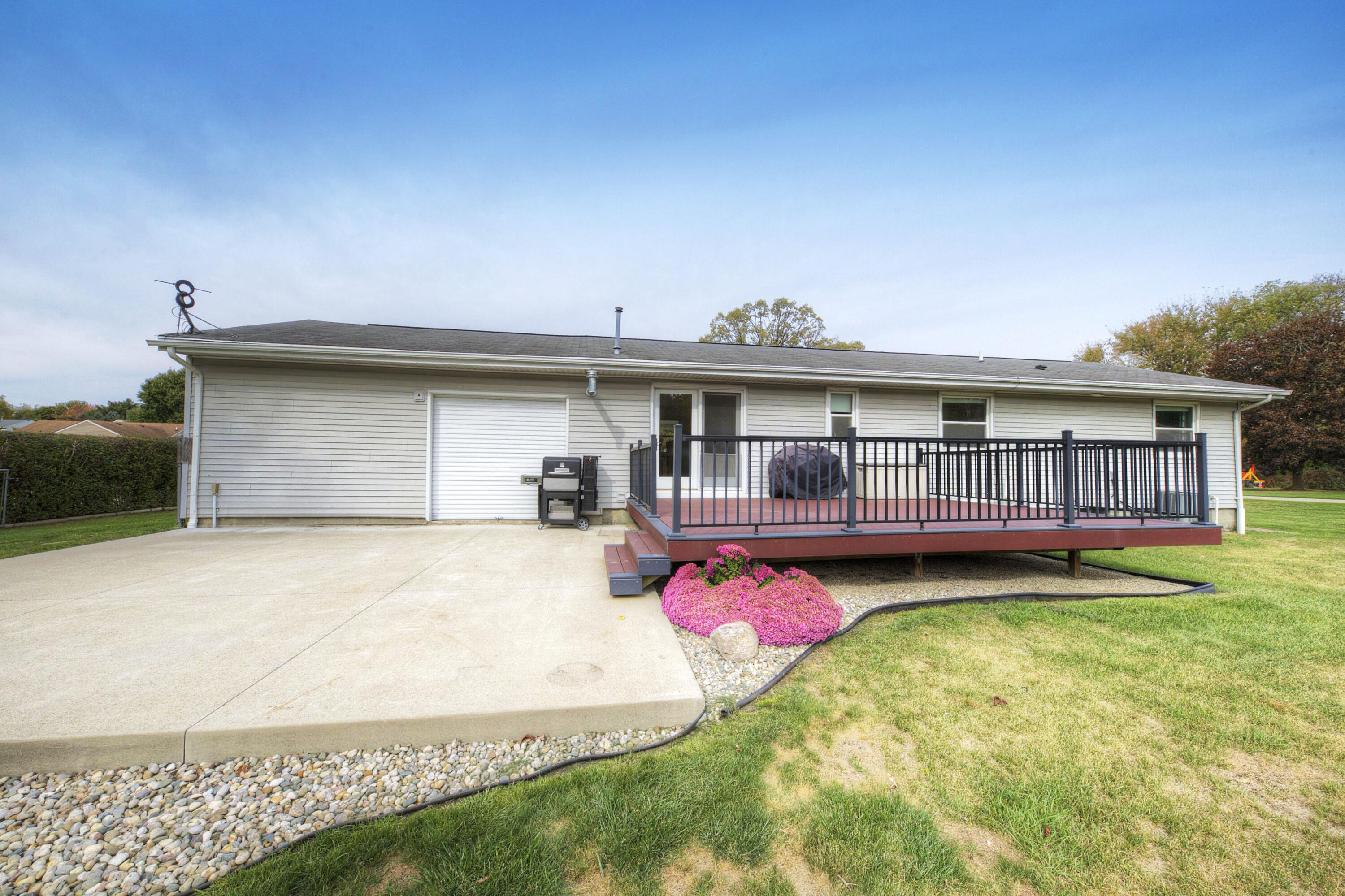 59071 Annah Drive, New Hudson