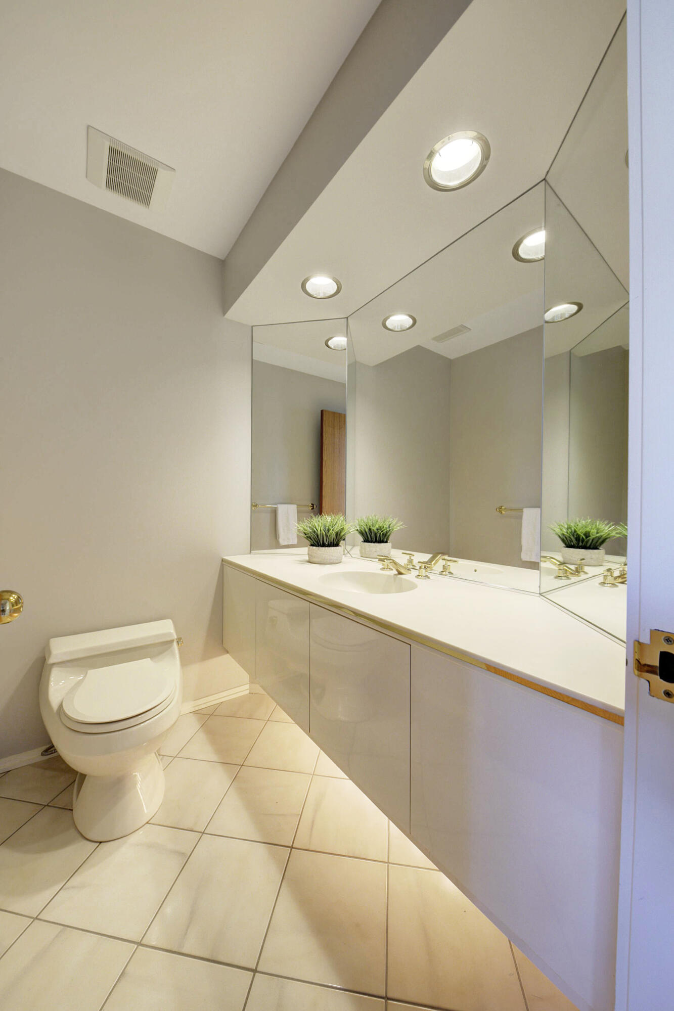 3682 Tanglewood Court