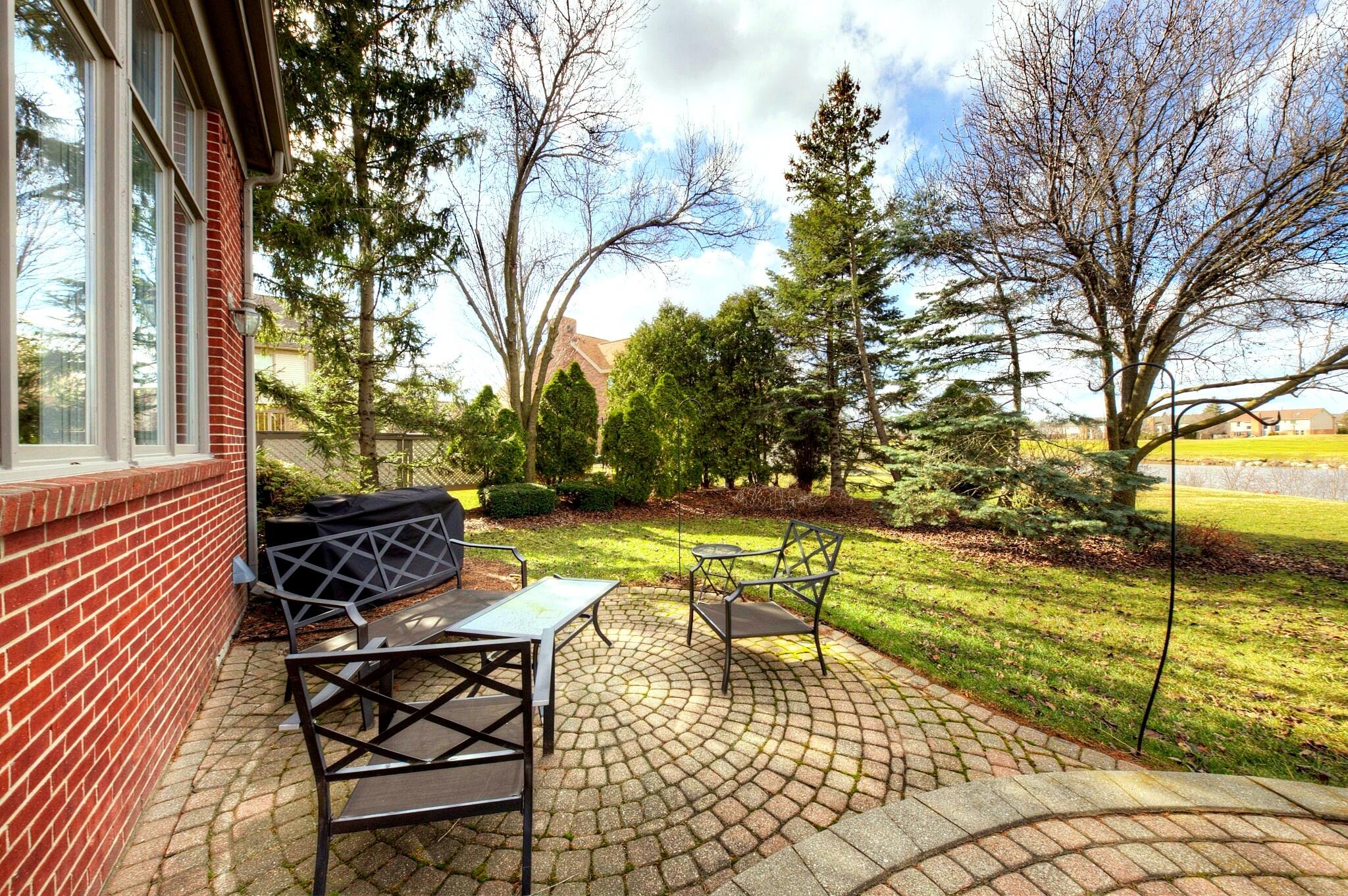 45844 Southwick Drive