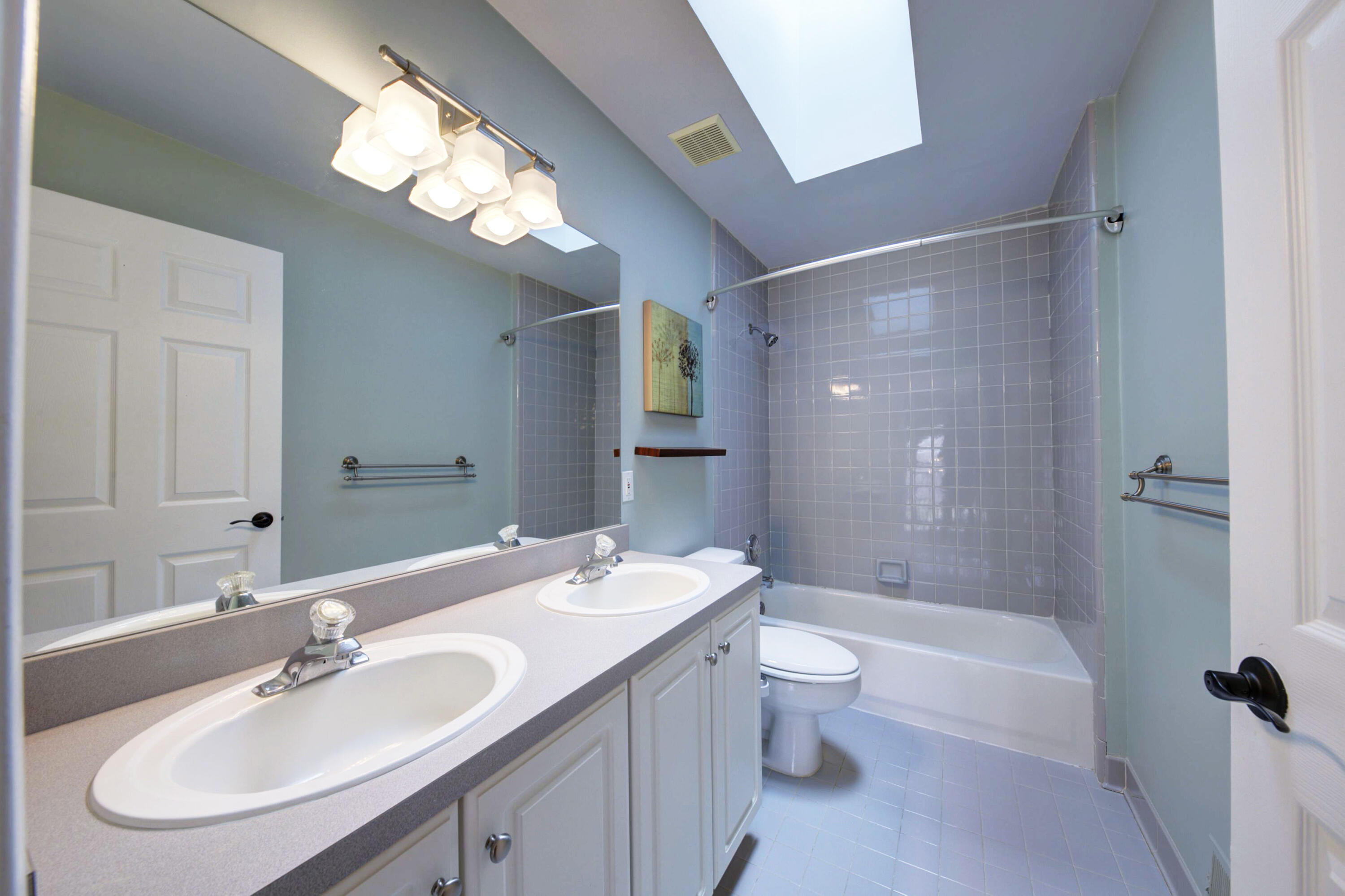 45844 Southwick Drive