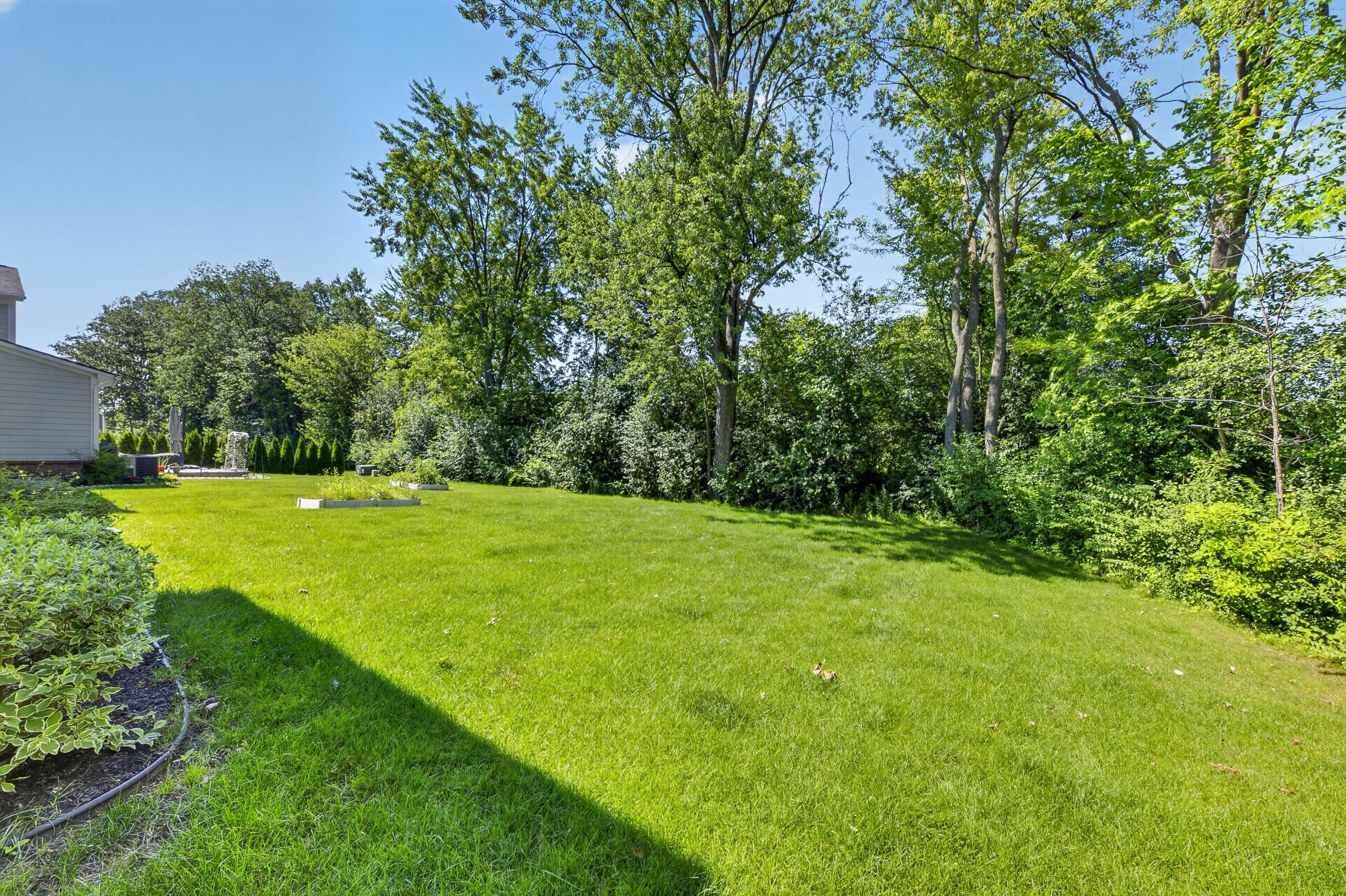 50388 Hedgewood Drive