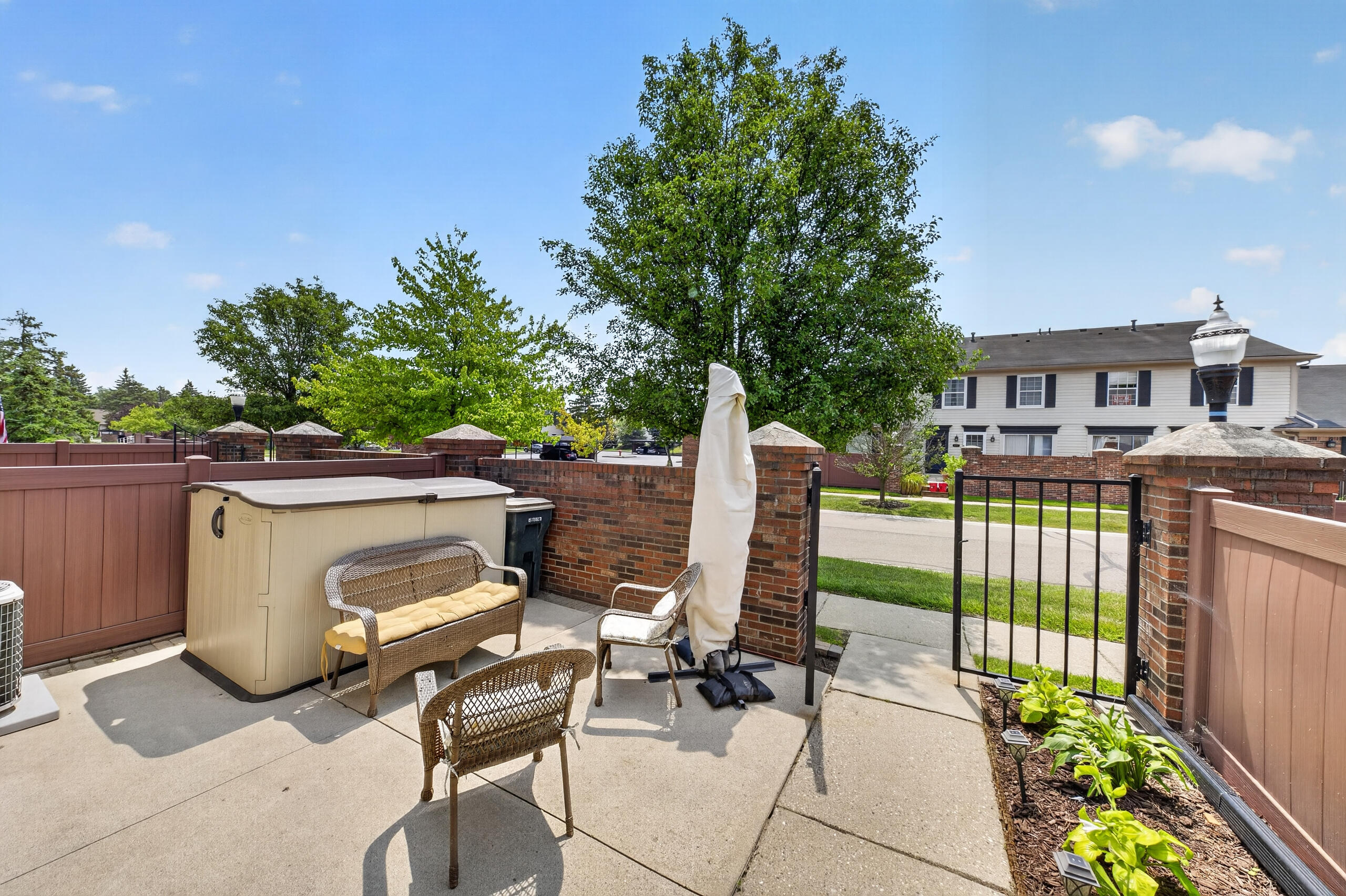 41222 Southwind Drive