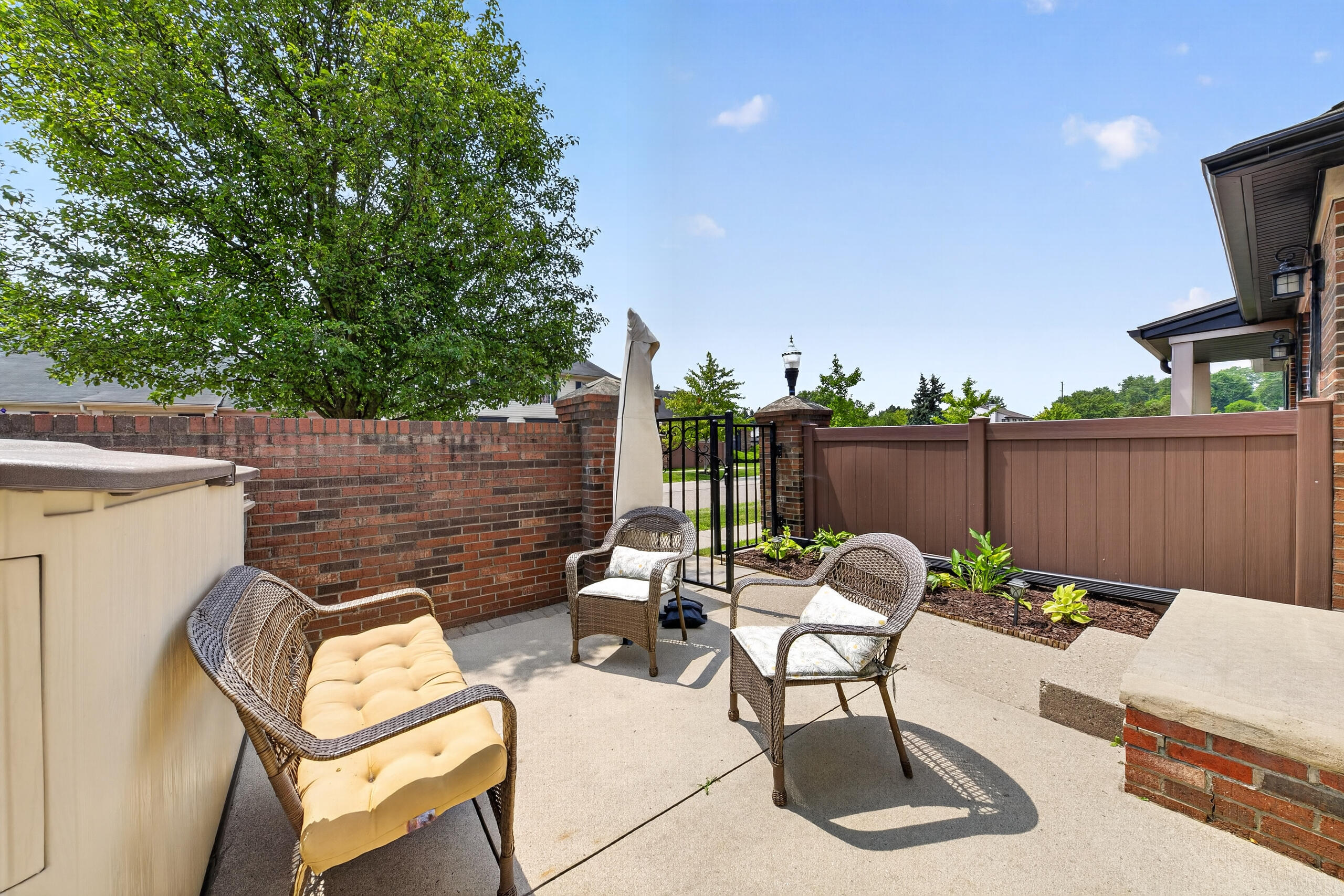 41222 Southwind Drive