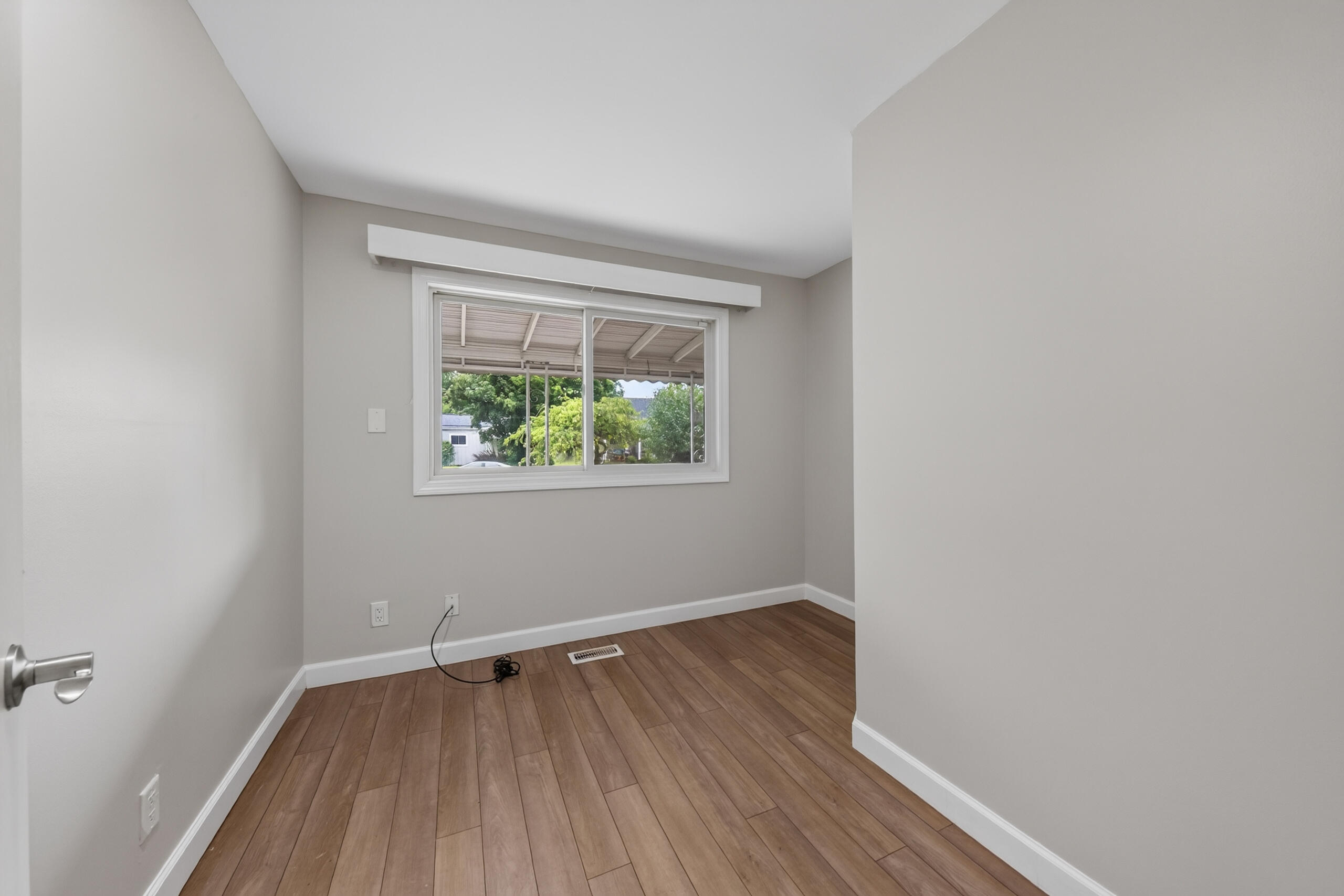 1260 Candlewood Lane