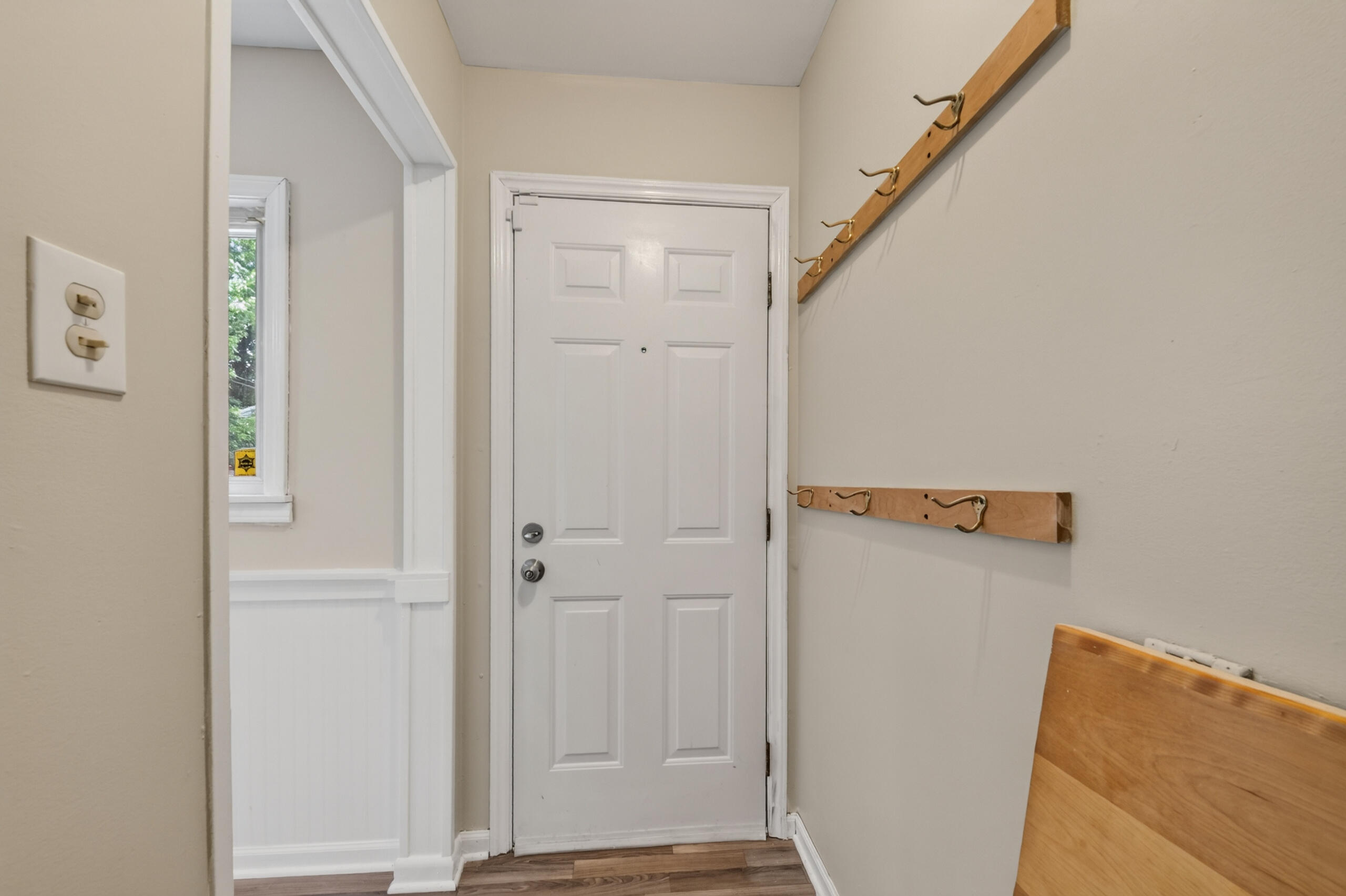 1260 Candlewood Lane