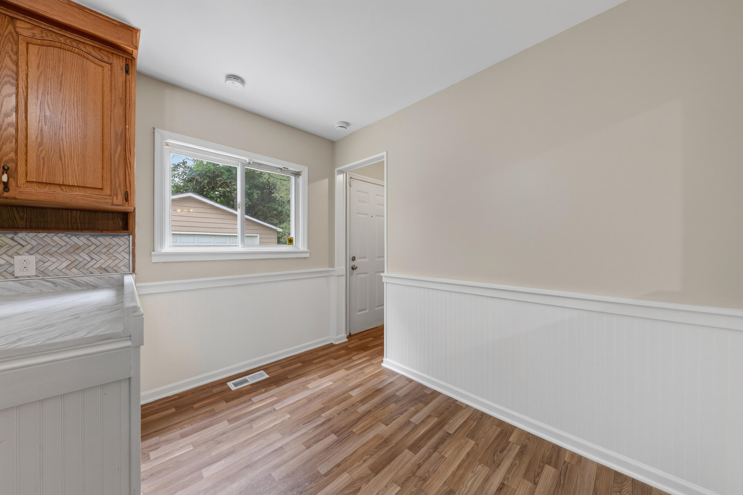 1260 Candlewood Lane