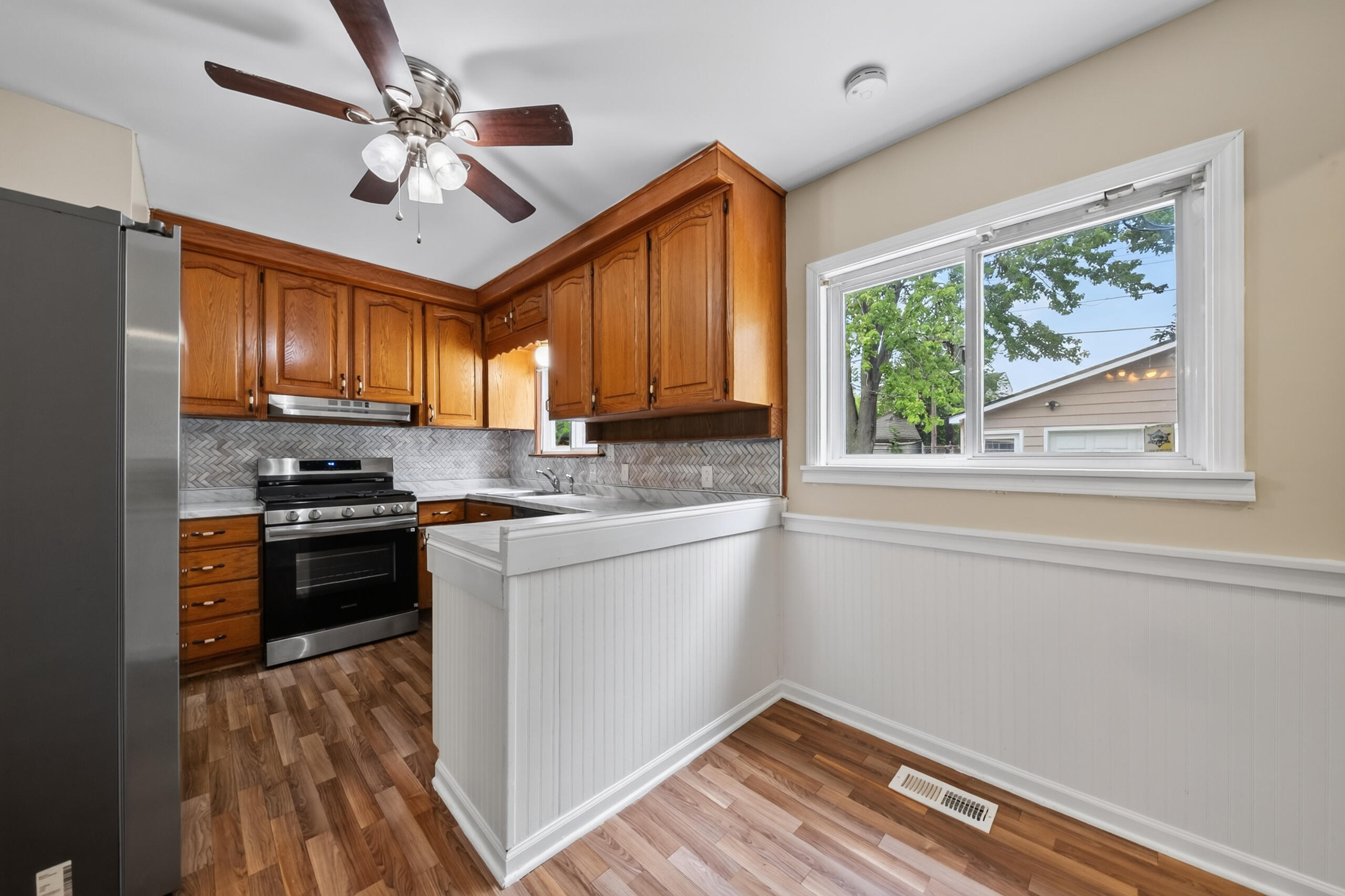 1260 Candlewood Lane