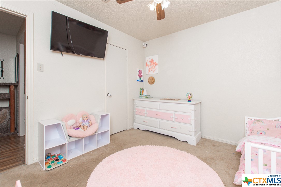 2406 Phyllis Drive