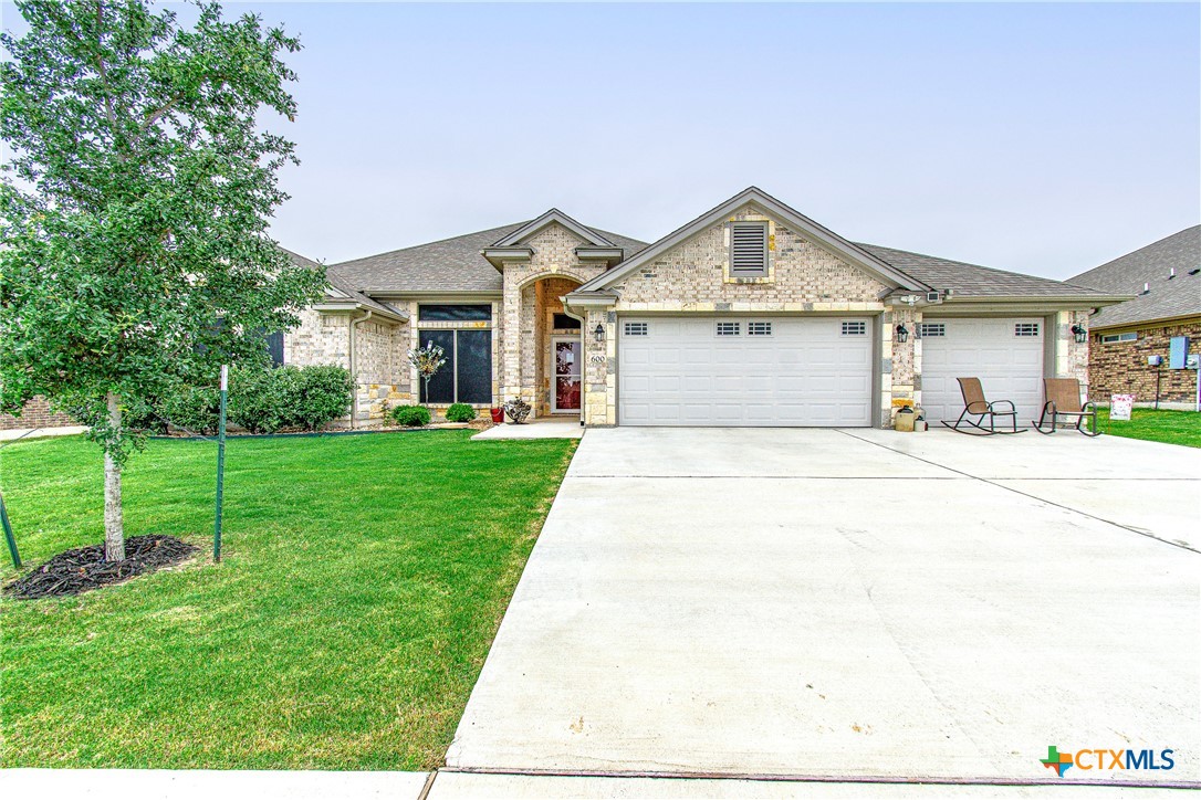 600 Willow Drive
