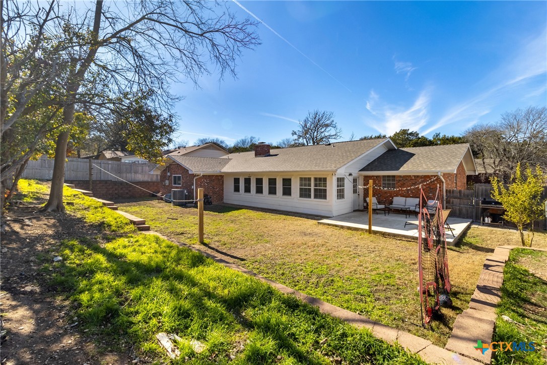 809 Cedar Oaks Lane