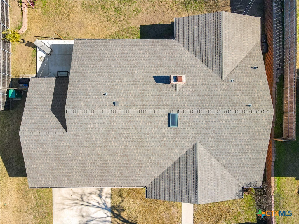 809 Cedar Oaks Lane