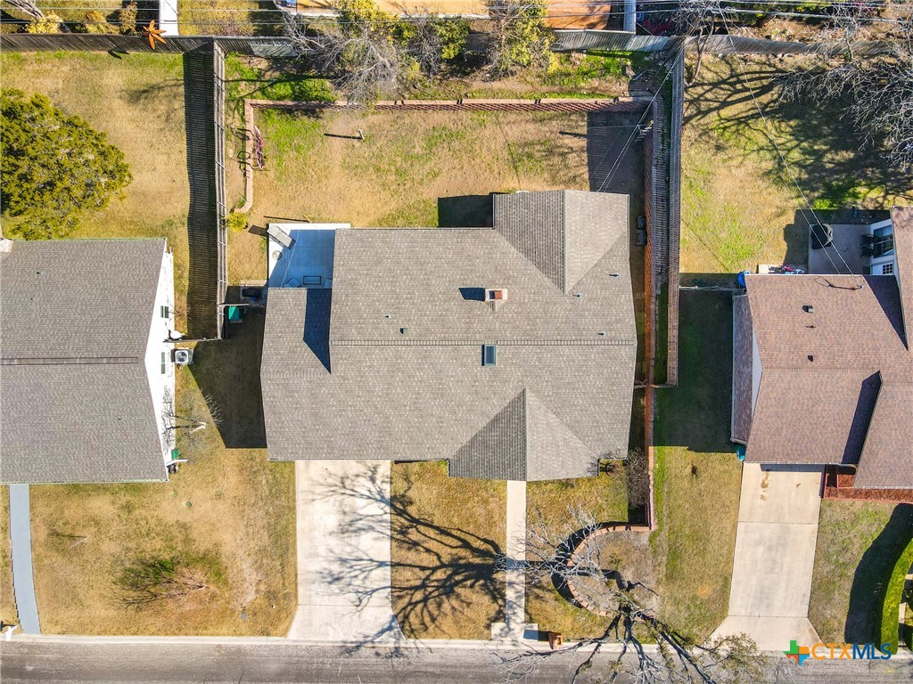 809 Cedar Oaks Lane