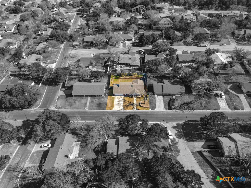 809 Cedar Oaks Lane