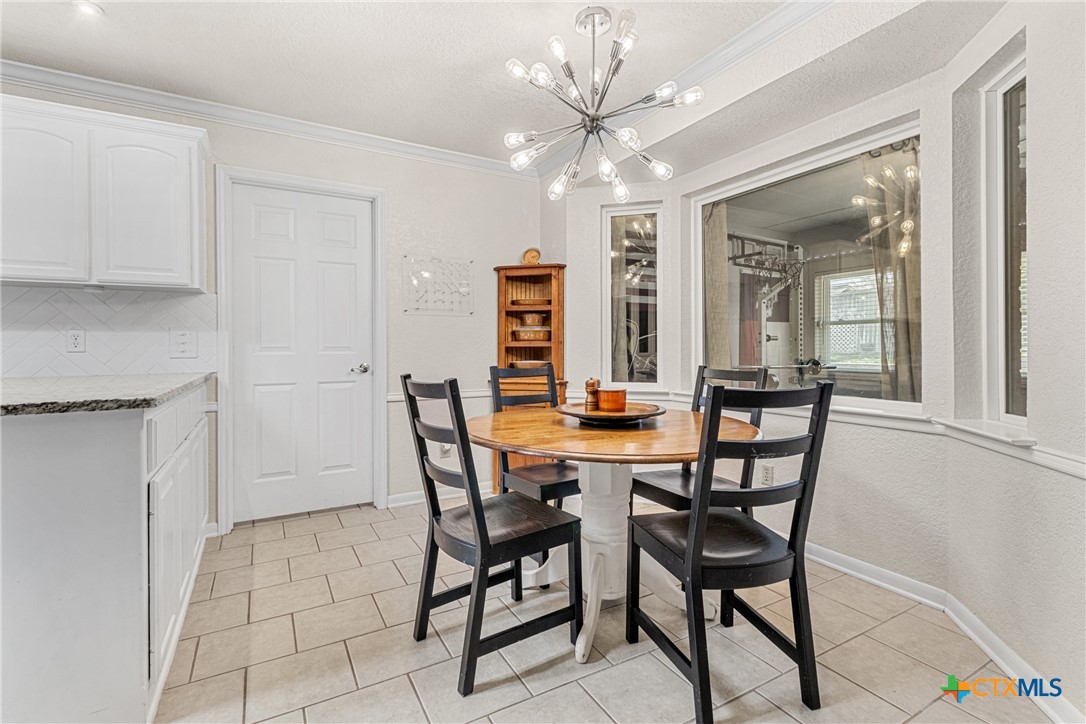 809 Cedar Oaks Lane